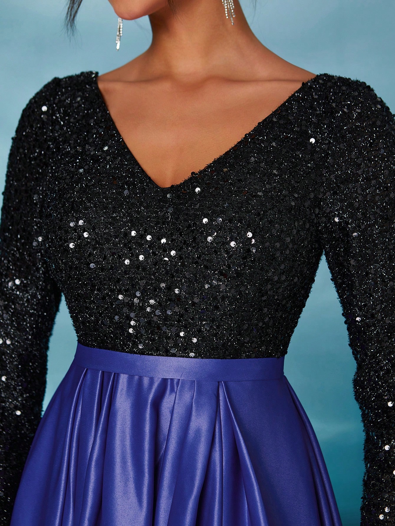Leely Elegant V Neck Long Sleeve Prom Dress