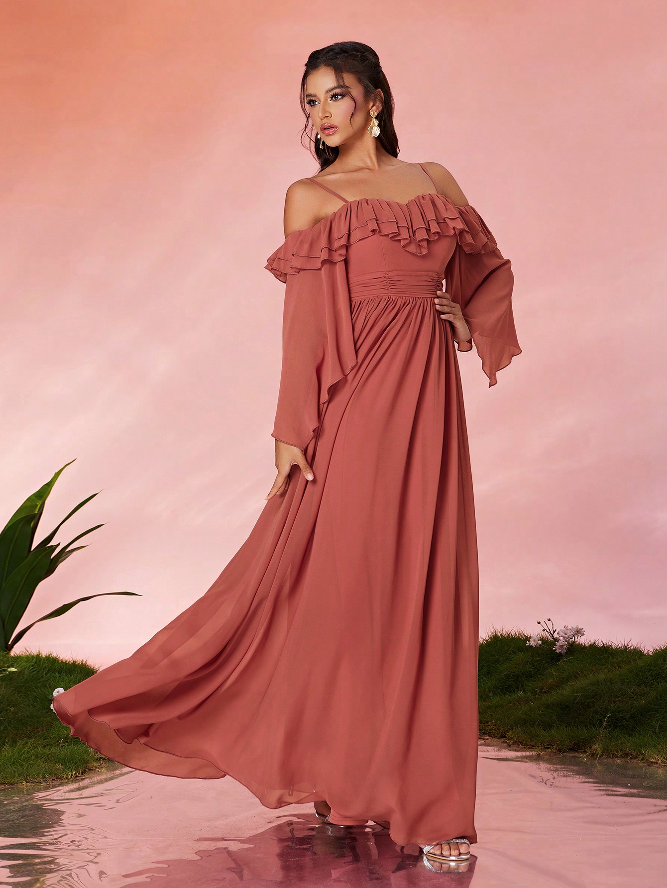 Leely Elegant Spaghetti Straps Cold Shoulder Party Dress