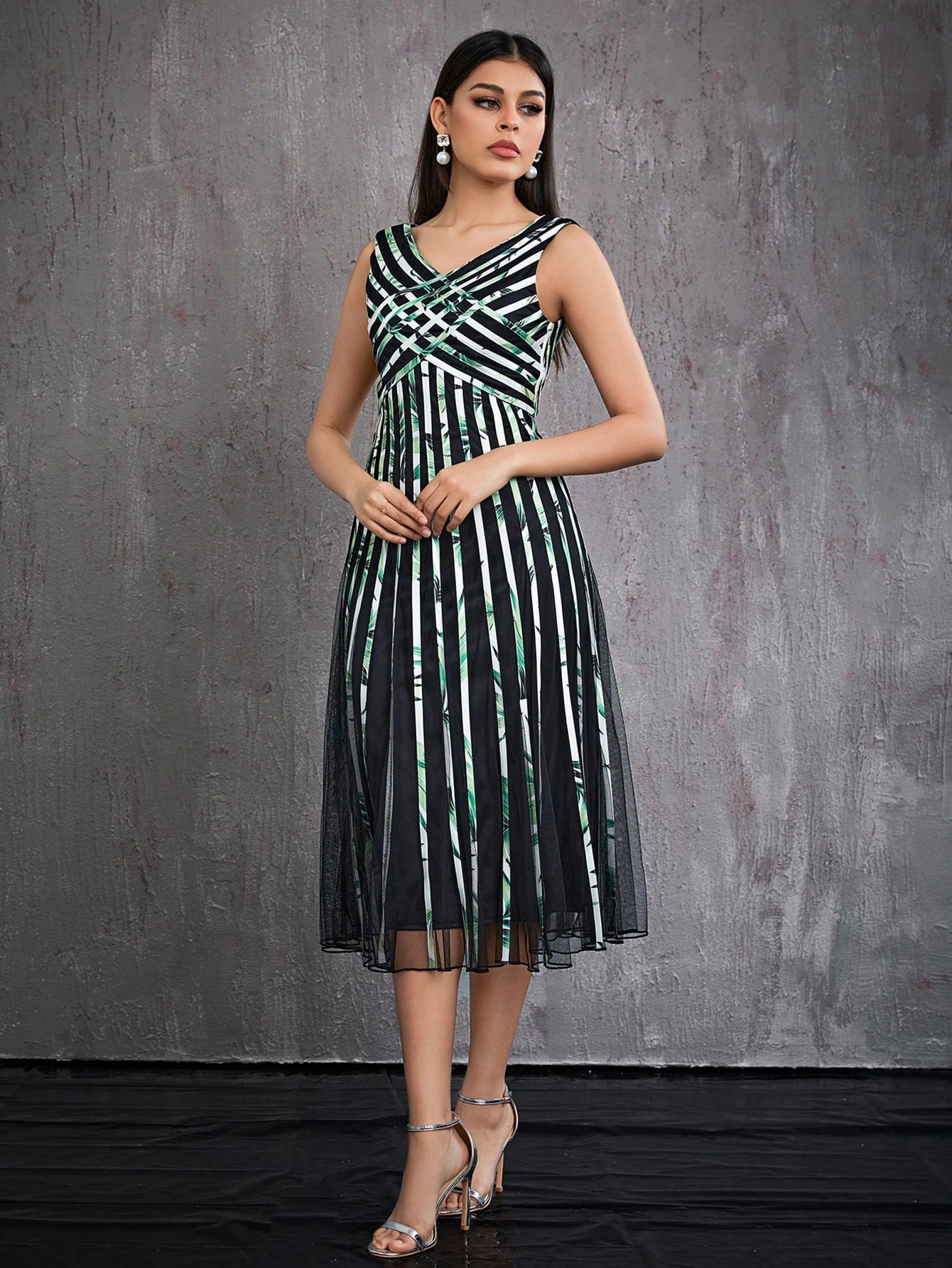 Leely Elegant V Neck Sleeveless Party Dress