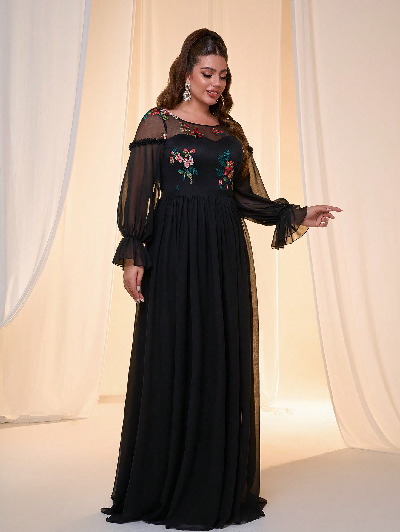 Leely Plus Women's Elegant Round Neck Bishop Sleeve Party Dresses