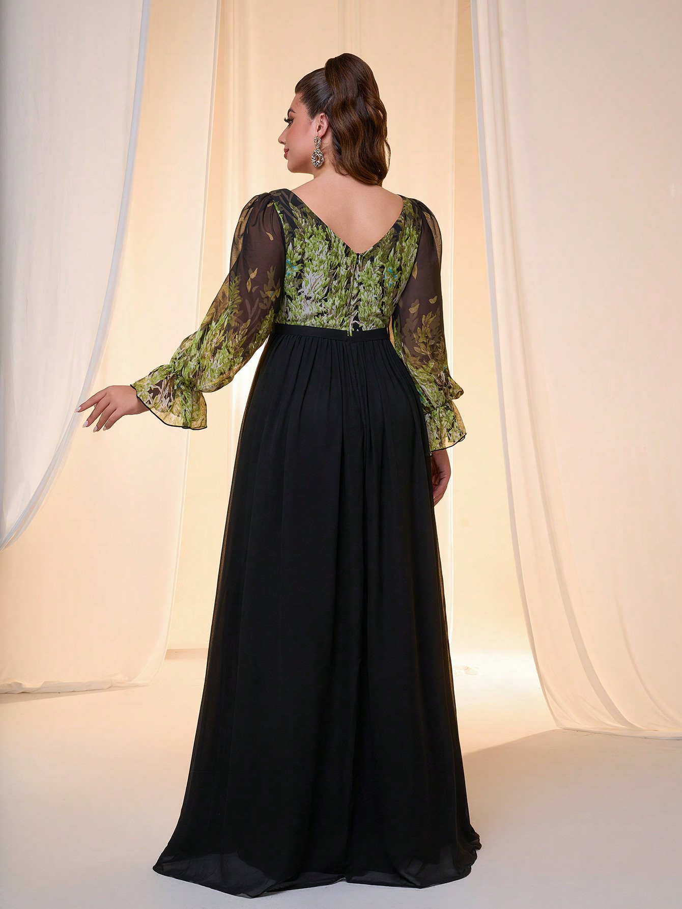 Leely Plus Women's Elegant V Neck  Bishop Sleeve Party Dresses
