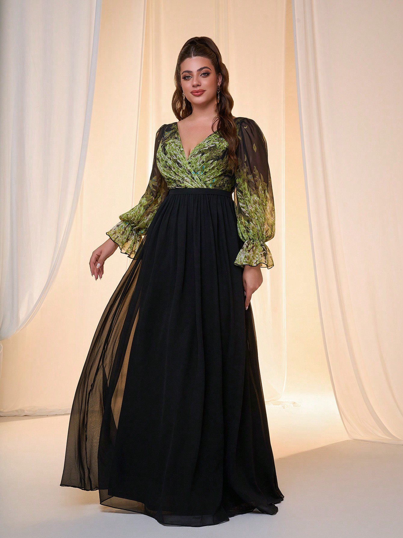 Leely Plus Women's Elegant V Neck  Bishop Sleeve Party Dresses