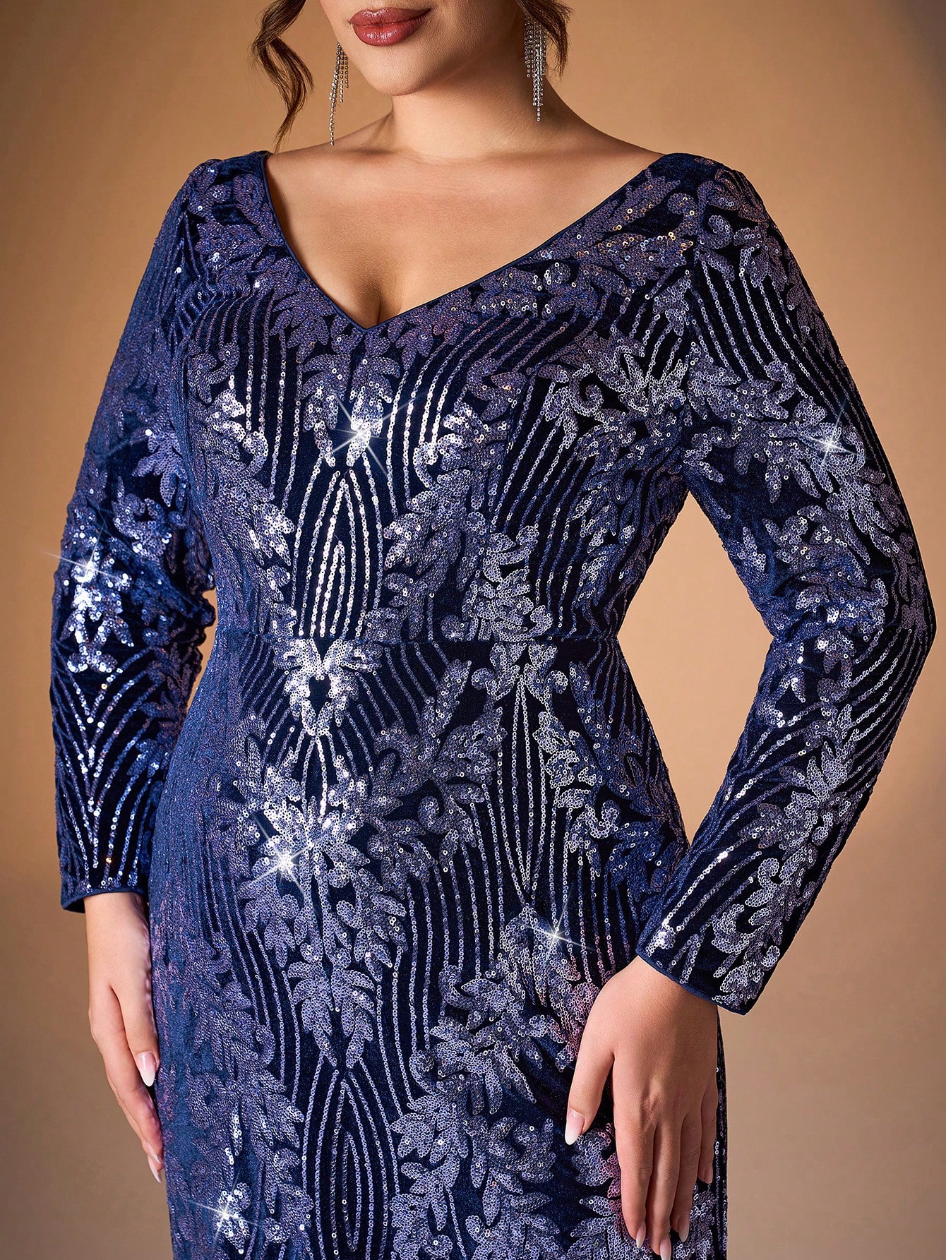 Leely Plus Women's Elegant V Neck Long Sleeve Mermaid Evening Gown