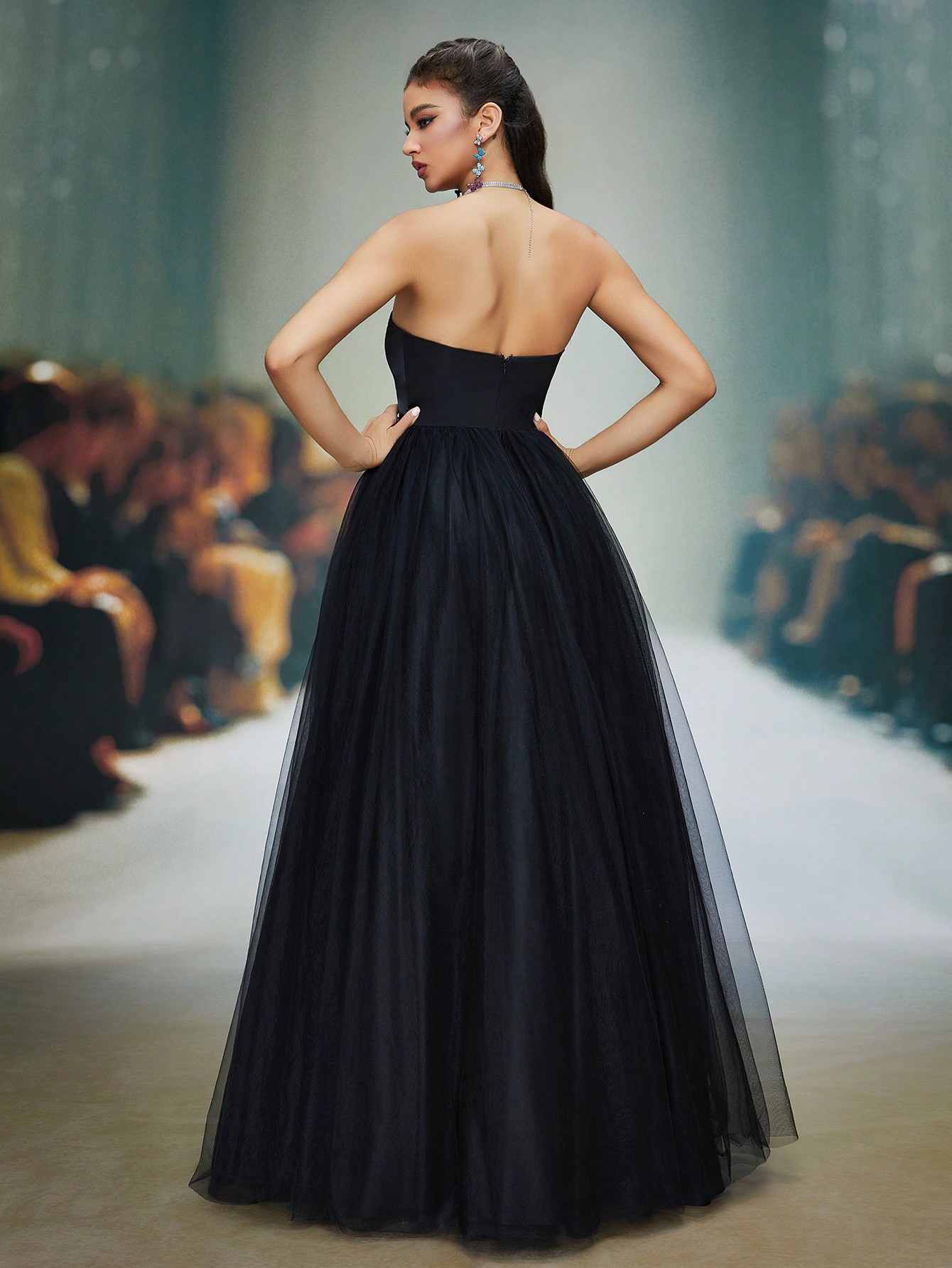 Leely Elegant Strapless Sleeveless Tulle Long Prom Dress