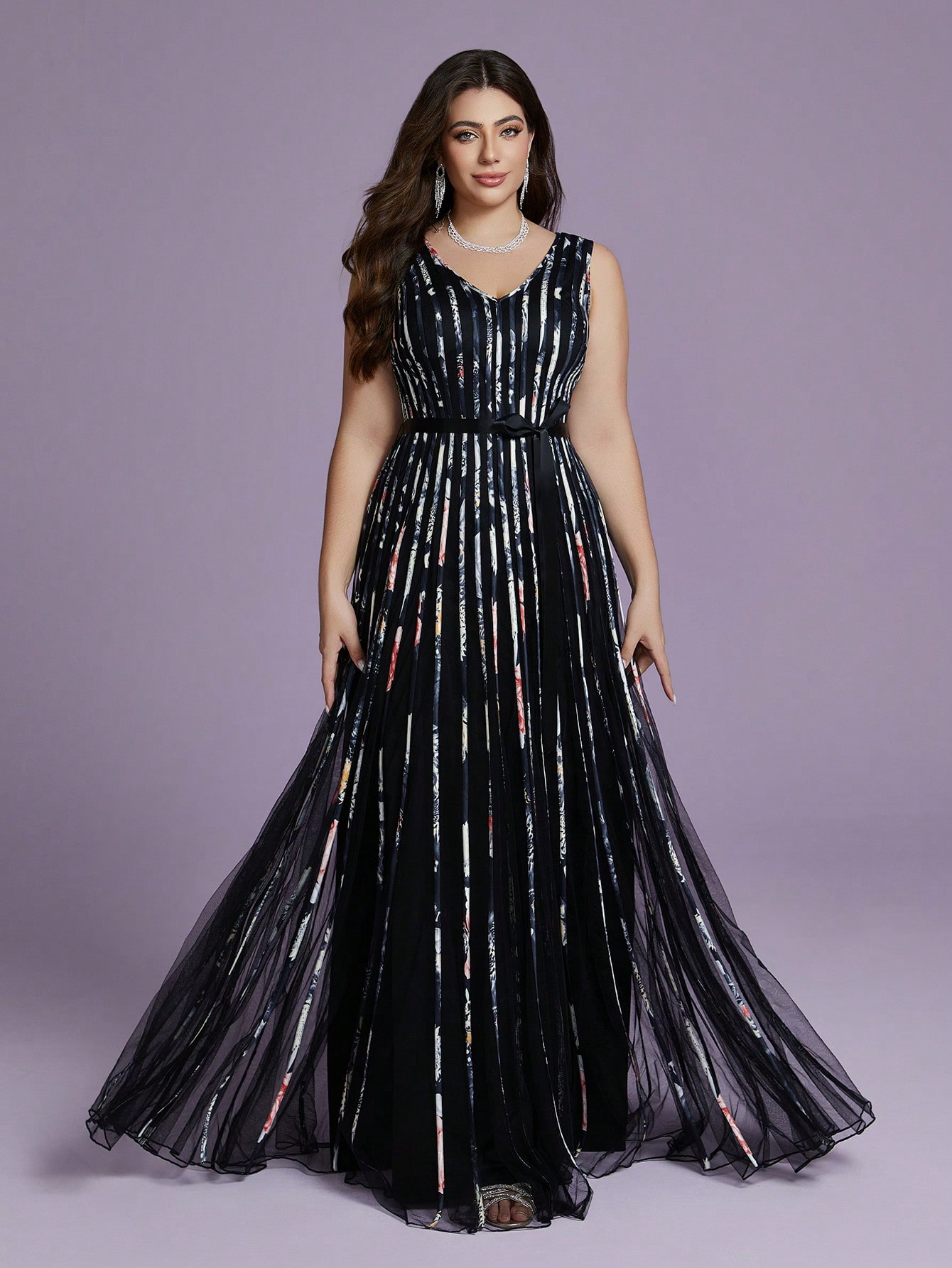 Leely Plus Women's Elegant V Neck Sleeveless A-Line Prom Dress