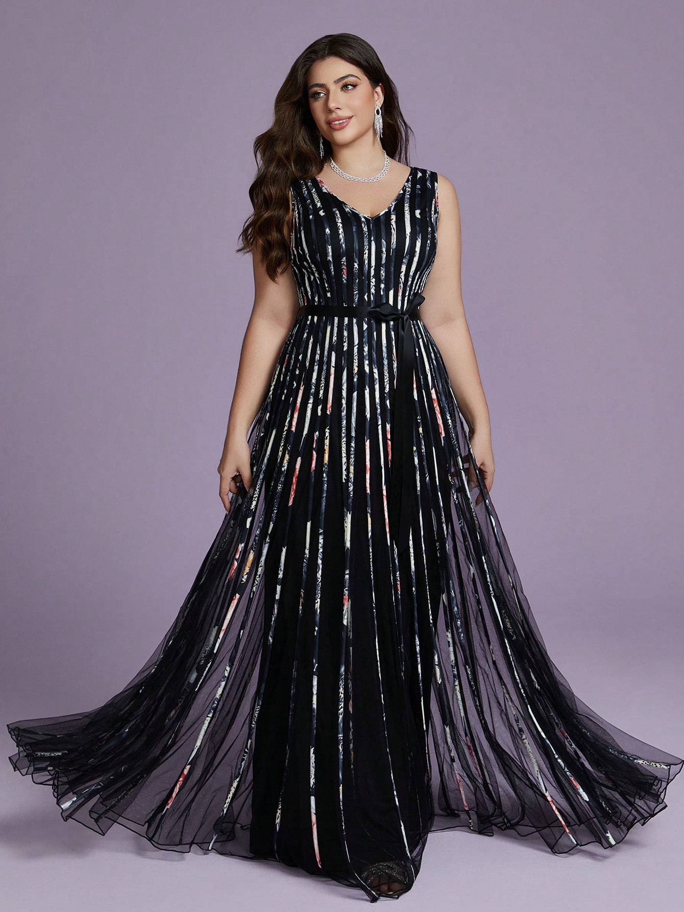 Leely Plus Women's Elegant V Neck Sleeveless A-Line Prom Dress