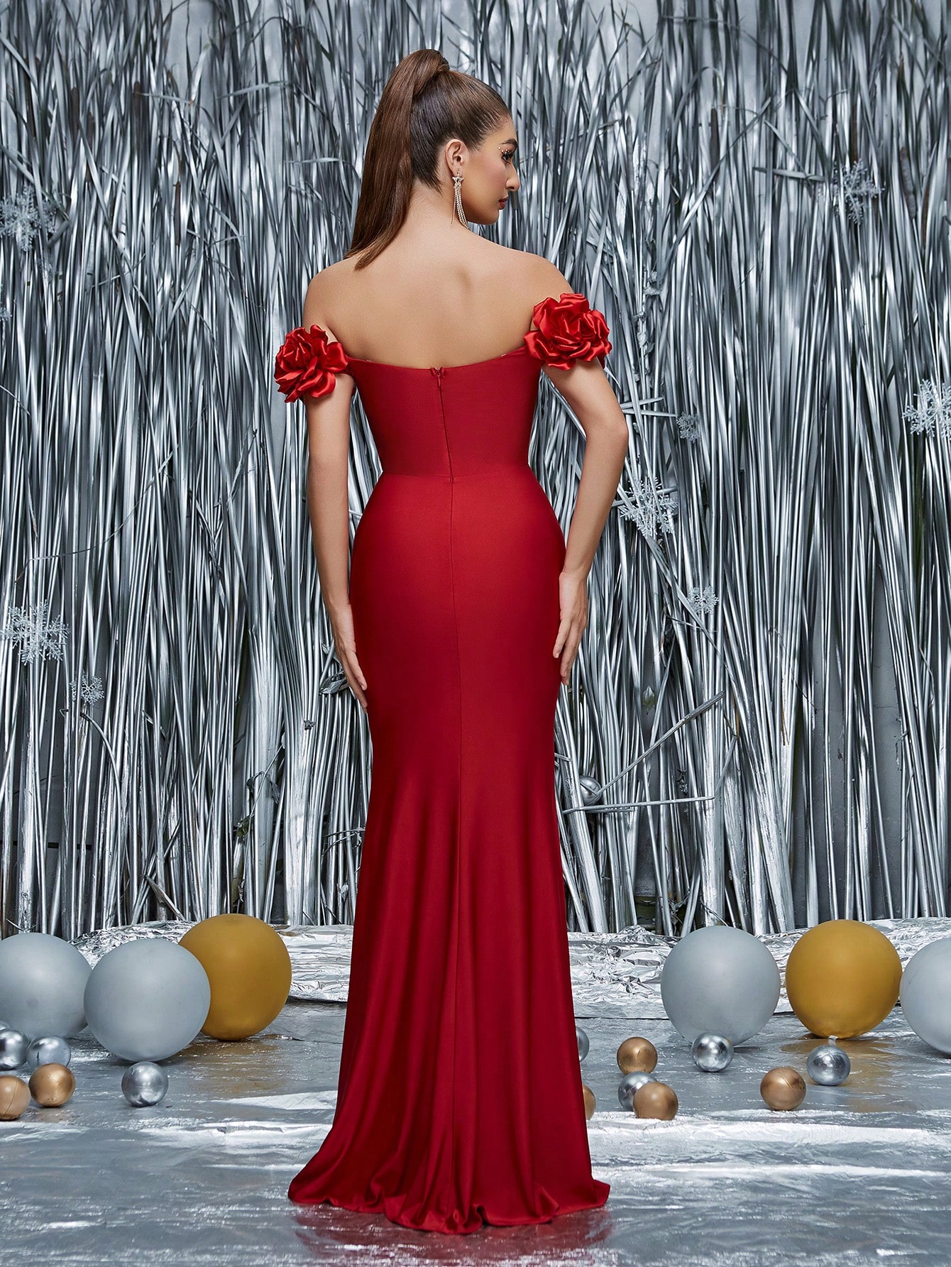 Leely Elegant Off The Shoulder Sleeveless Evening Gown