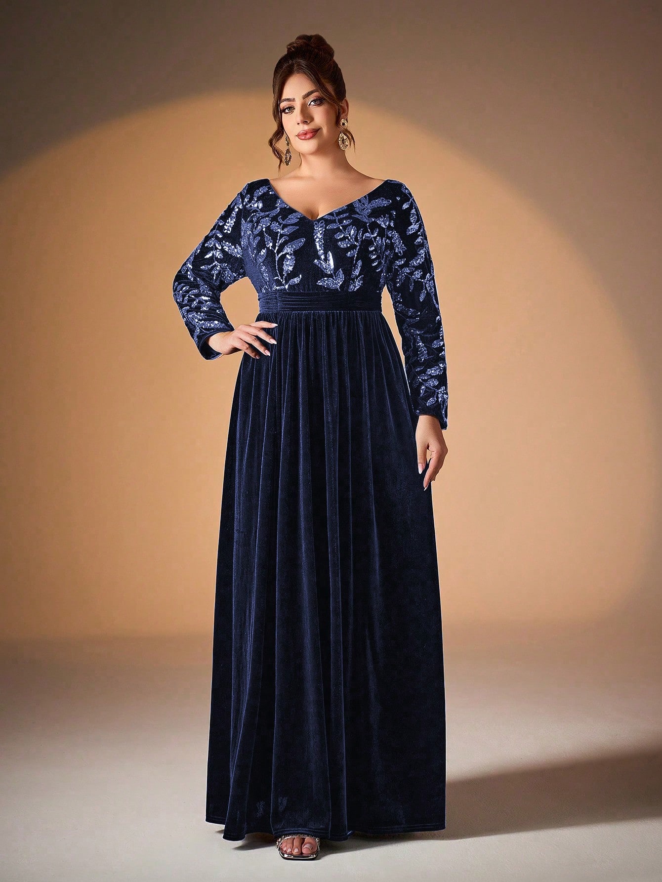Leely Plus Women's Elegant V Neck Long Sleeve A Line Prom Dress
