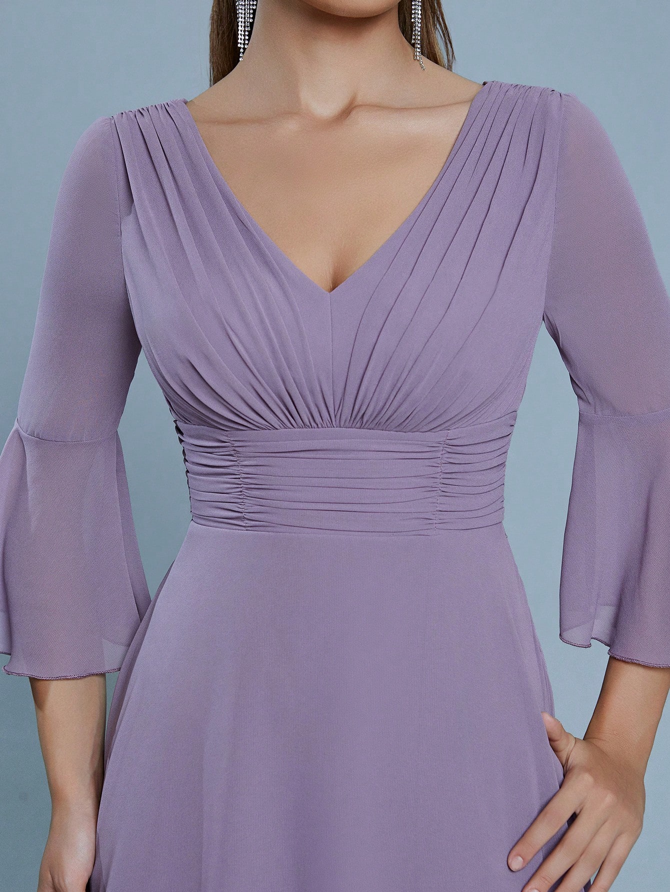 Leely Elegant V Neck Flare Sleeve Evening Gown