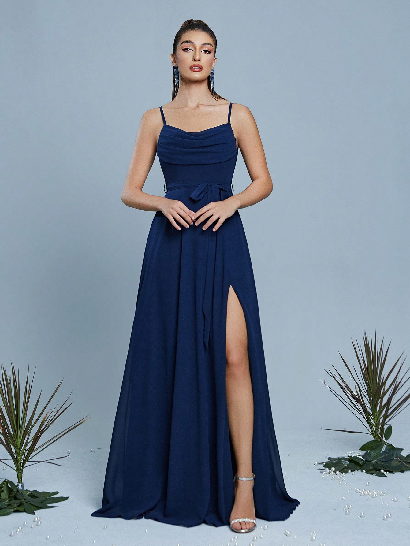 Leely Elegant Spaghetti Straps Sleeveless Evening Gown