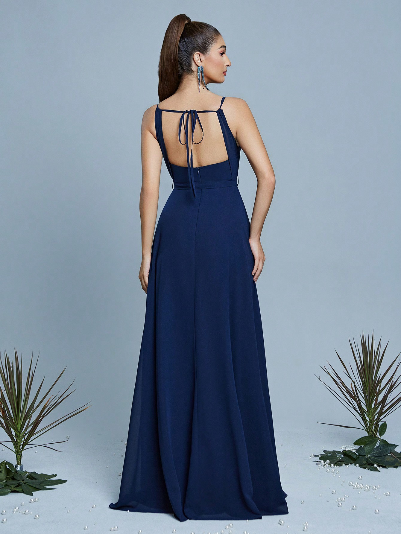 Leely Elegant Spaghetti Straps Sleeveless Evening Gown