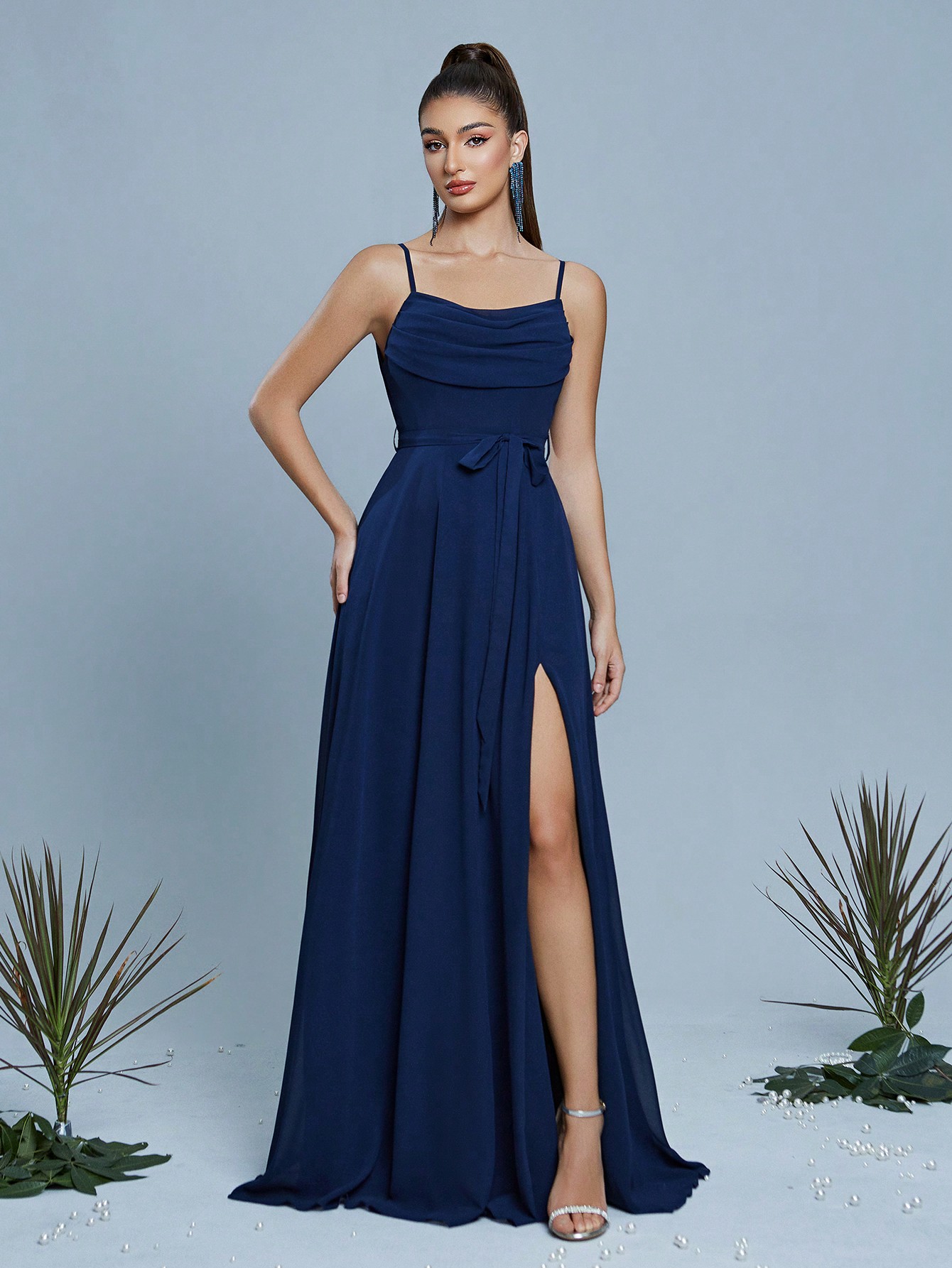 Leely Elegant Spaghetti Straps Sleeveless Evening Gown