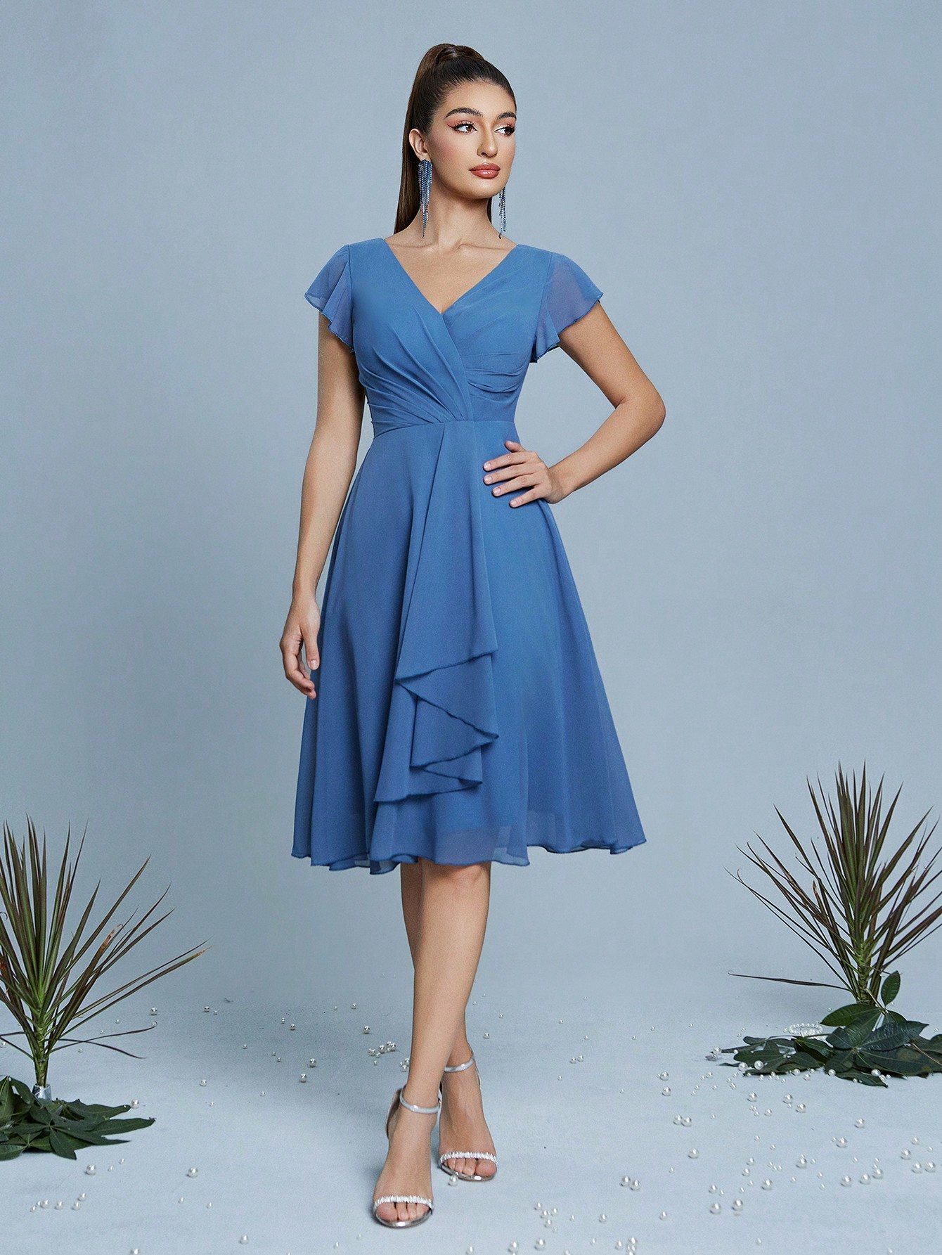 Leely Women's Elegant Sweetheart Cloak Sleeve Lace A-Line Dress
