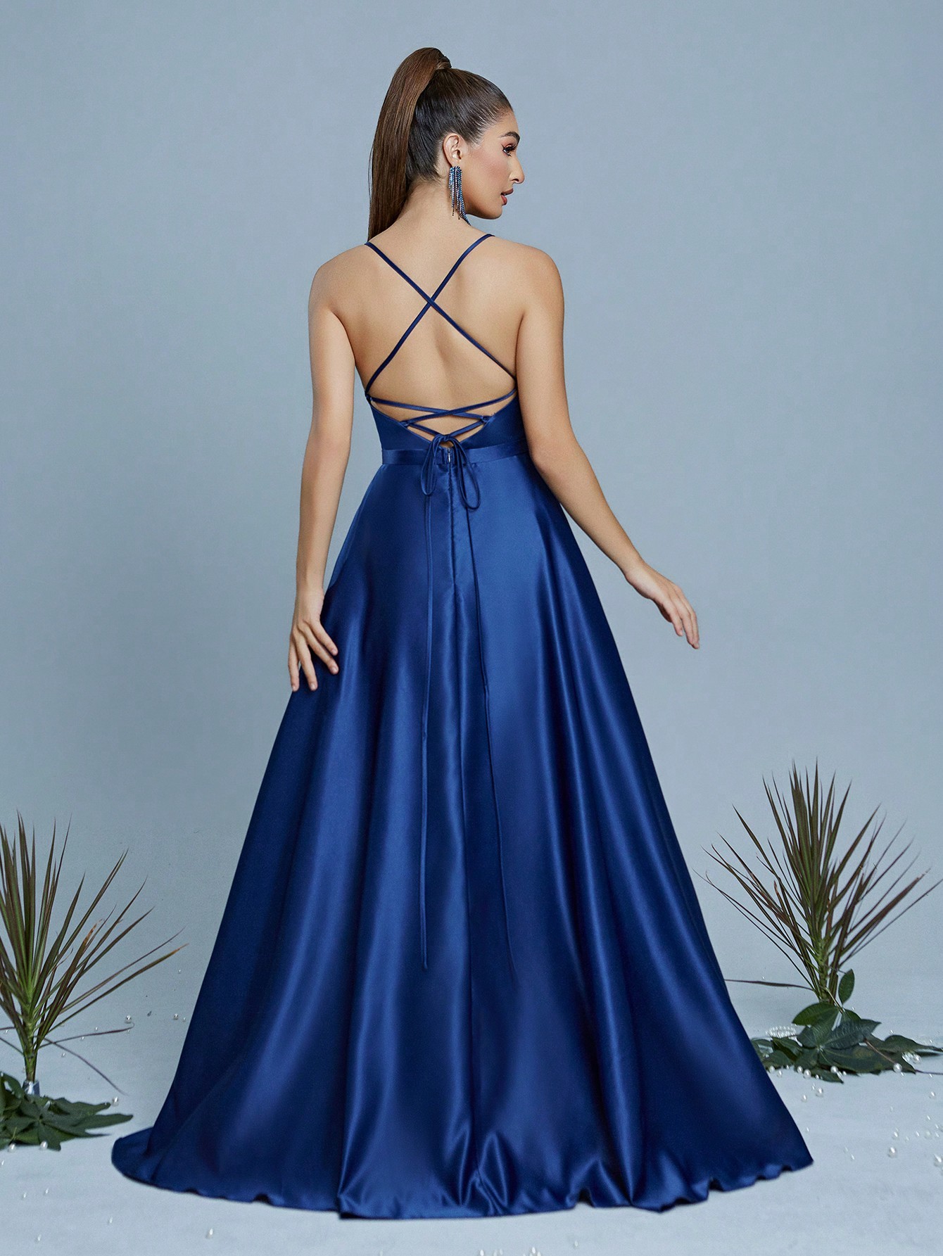 Leely Elegant Spaghetti Straps Sleeveless Evening Gown