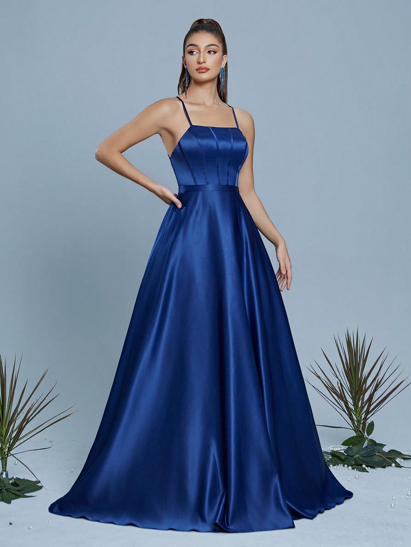 Leely Elegant Spaghetti Straps Sleeveless Evening Gown