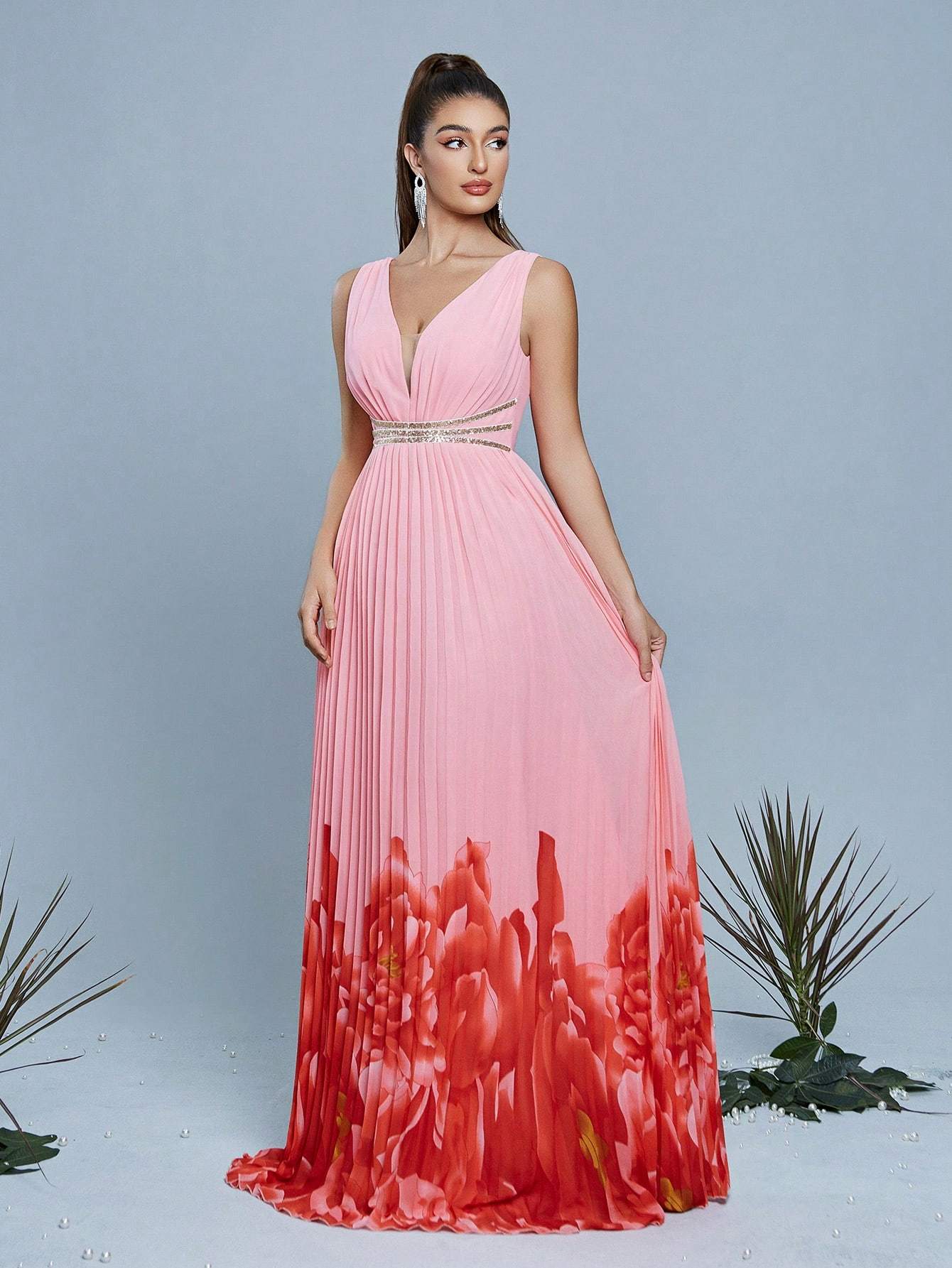 Leely Elegant V Neck Sleeveless Evening Gown