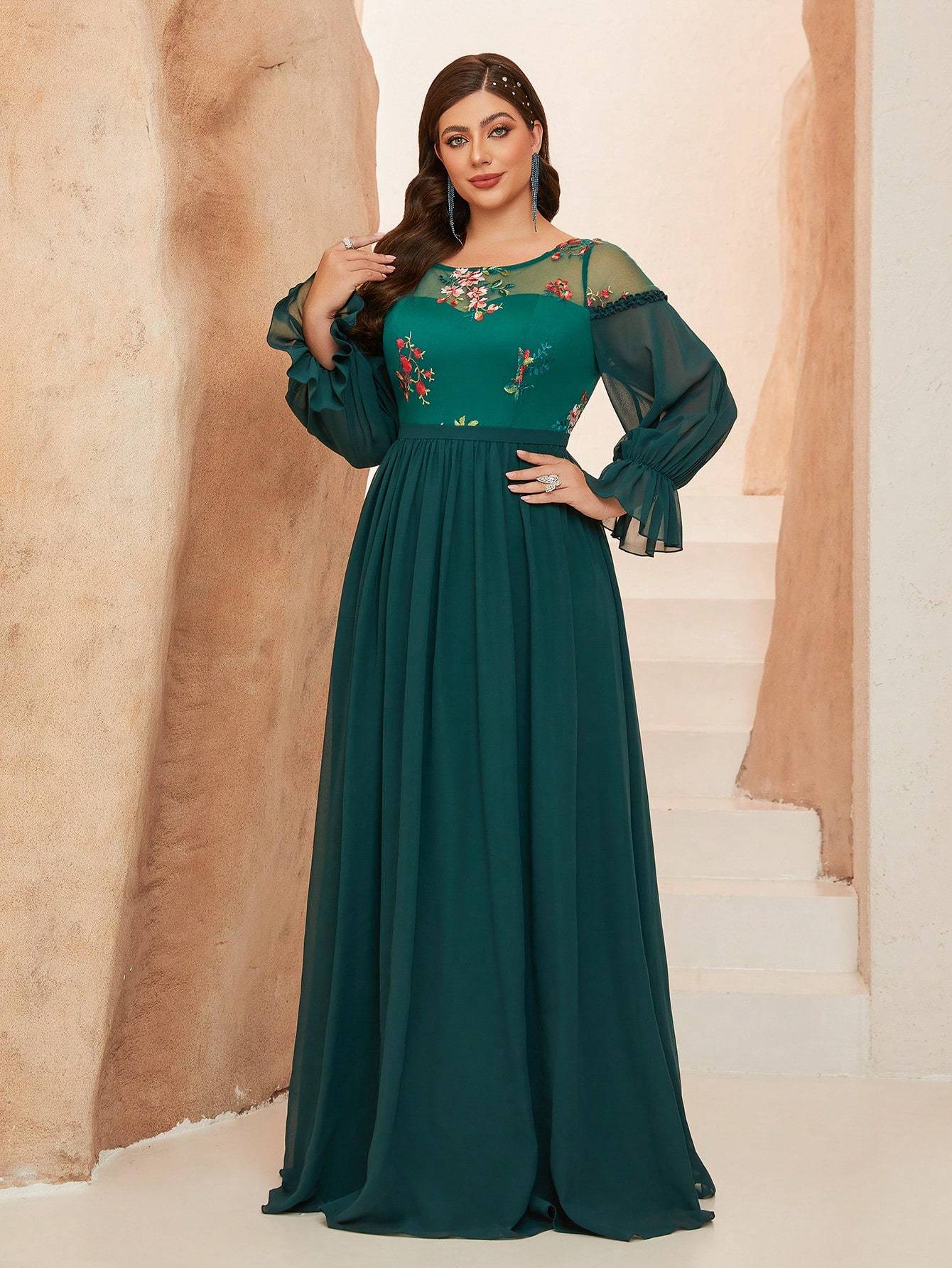Leely Plus Women's Elegant Round Neck Bishop Sleeve Party Dresses