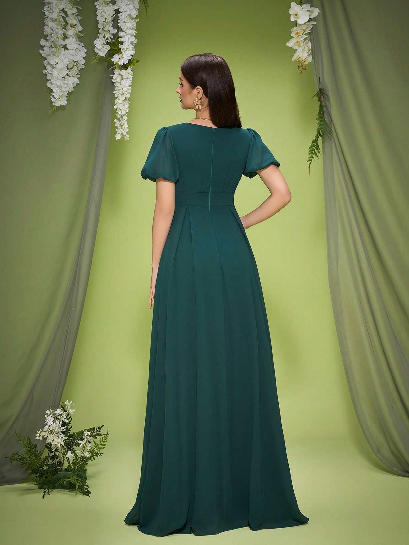 Leely Elegant V Neck Bishop Sleeve Evening Gown