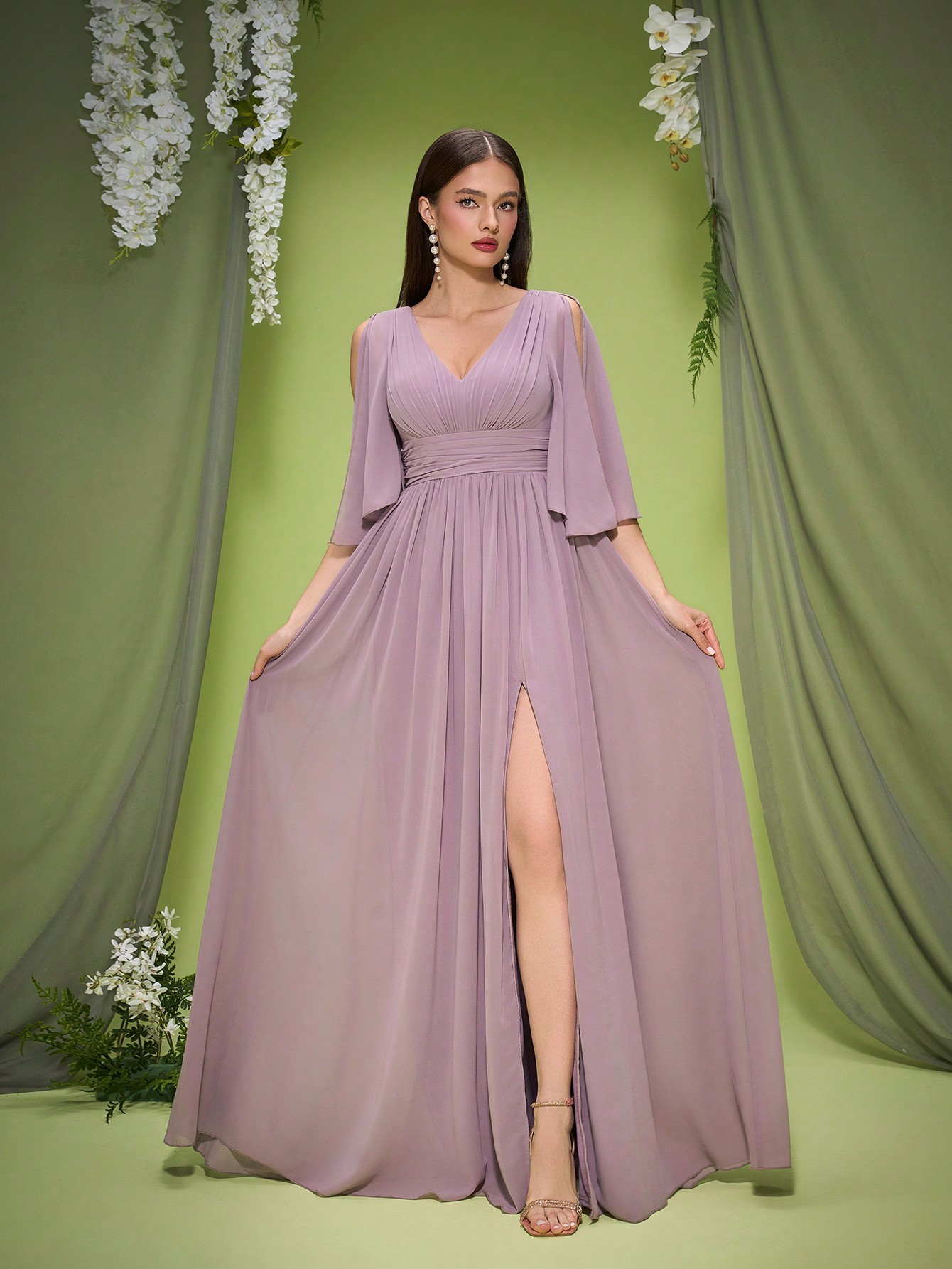 Leely Elegant V Neck Split Sleeve Lace Evening Gown