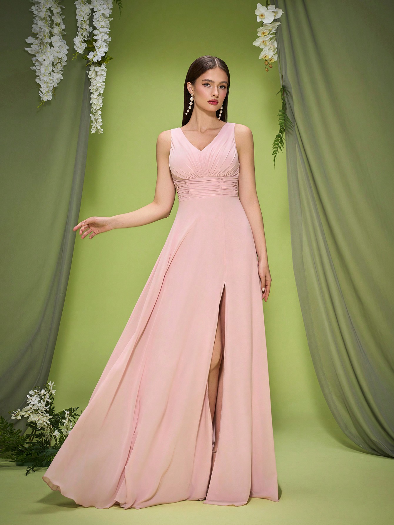 Leely Elegant V Neck Sleeveless Evening Gown