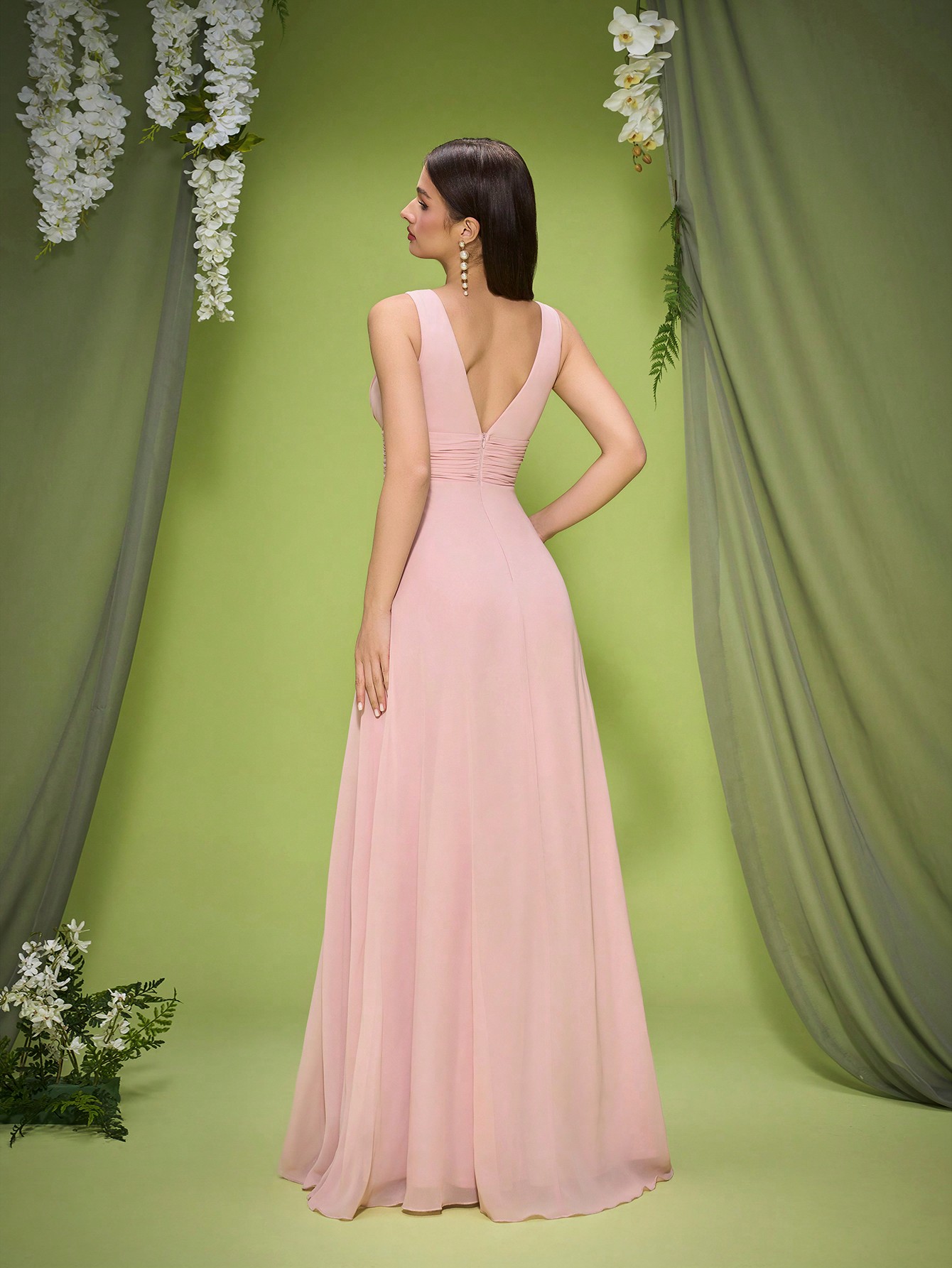 Leely Elegant V Neck Sleeveless Evening Gown