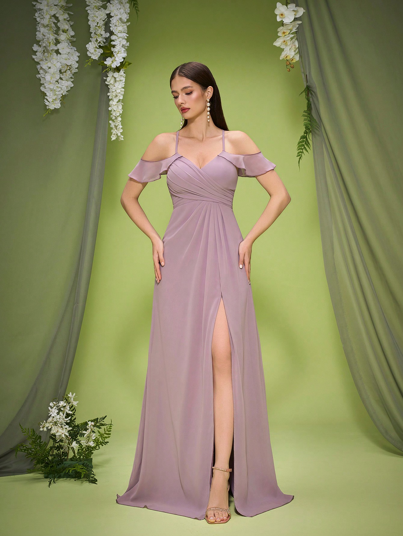 Leely Elegant Spaghetti Straps Cold Shoulder Sleeve Evening Gown