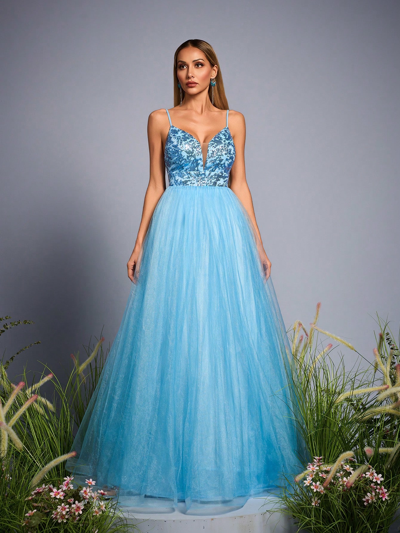 Leely Elegant Spaghetti Straps Sleeveless Prom Dress