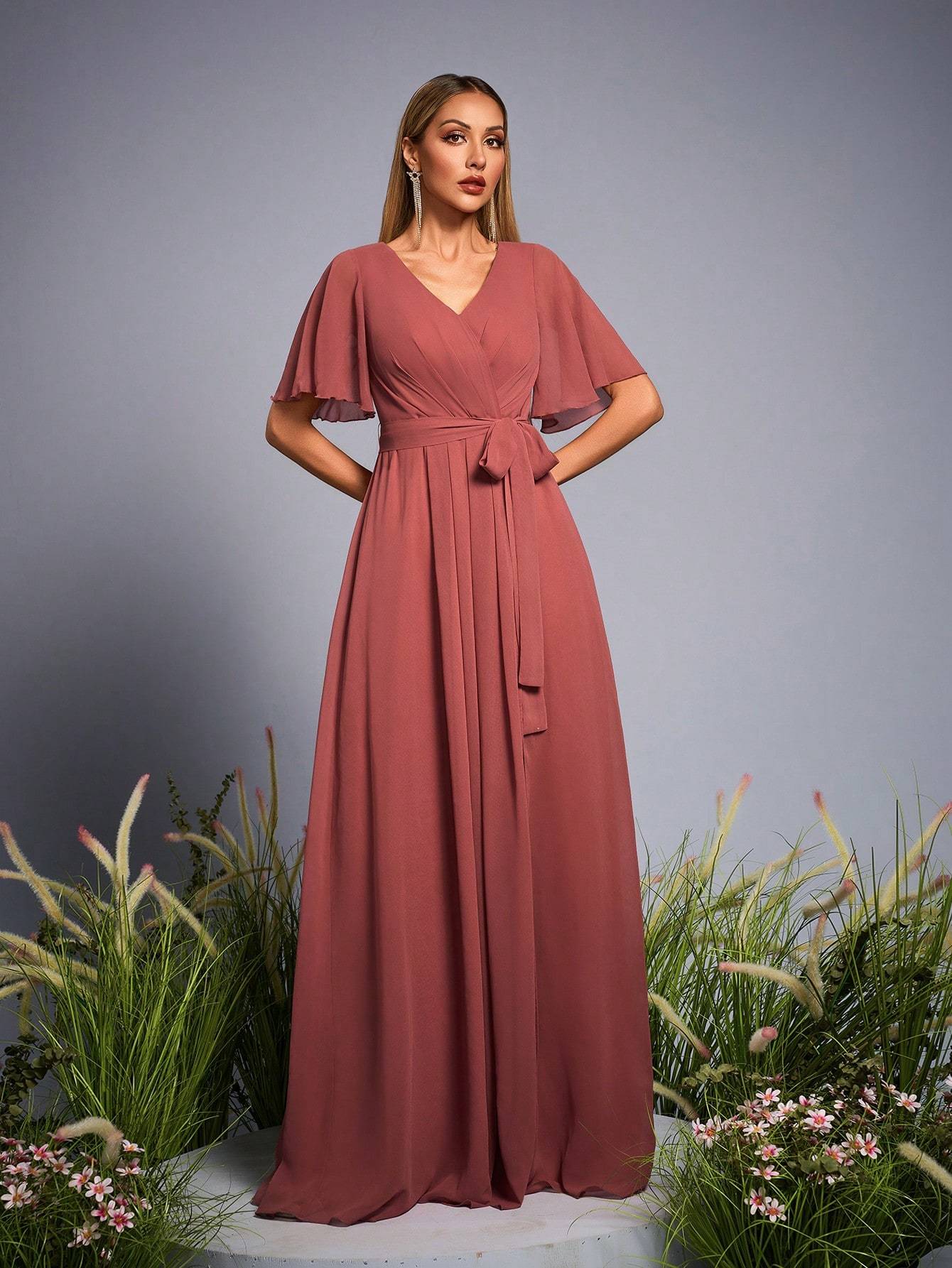 Leely Elegant V Neck Flare Sleeve Evening Gown
