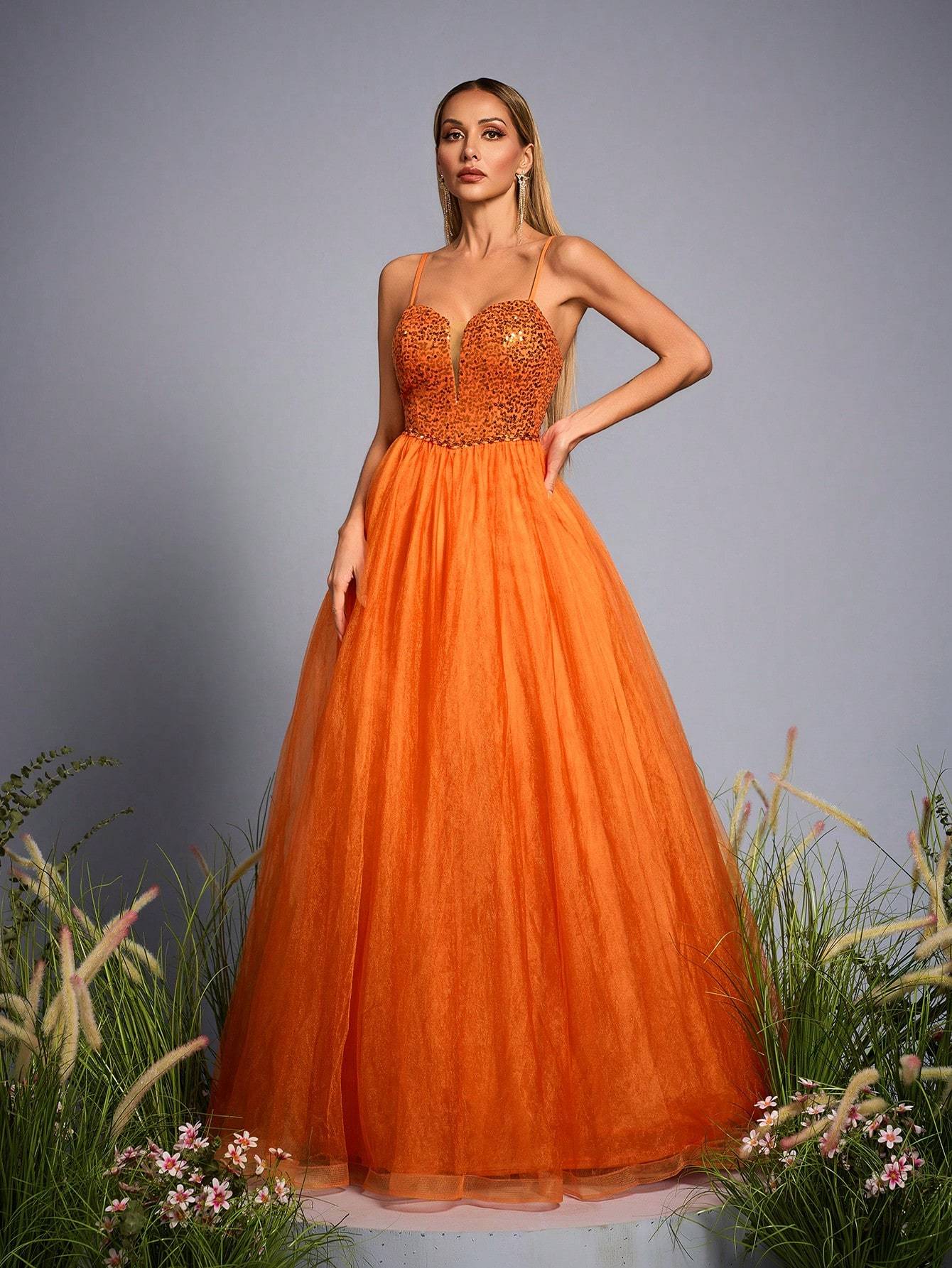 Leely Elegant Spaghetti Straps Sleeveless Prom Dress