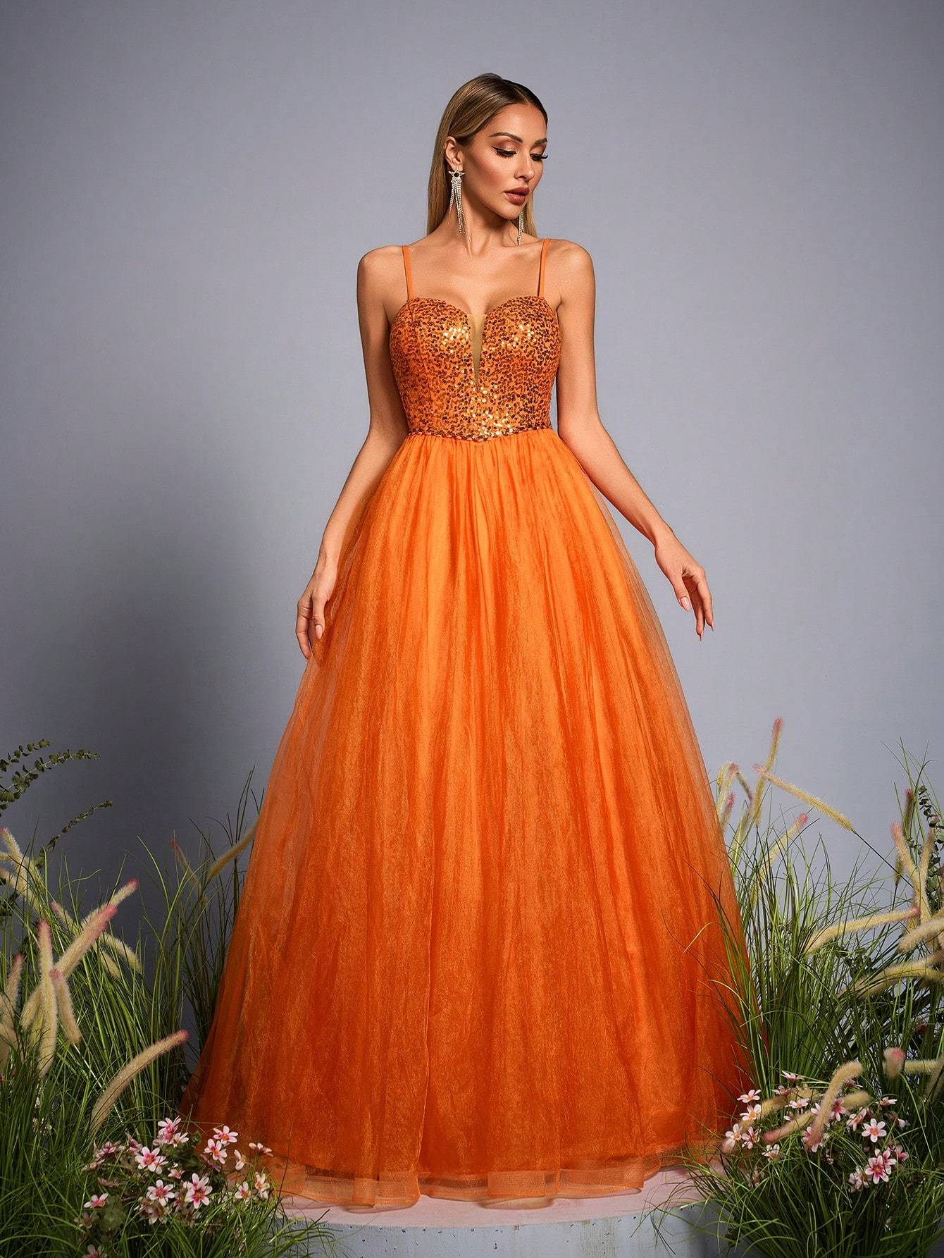 Leely Elegant Spaghetti Straps Sleeveless Prom Dress