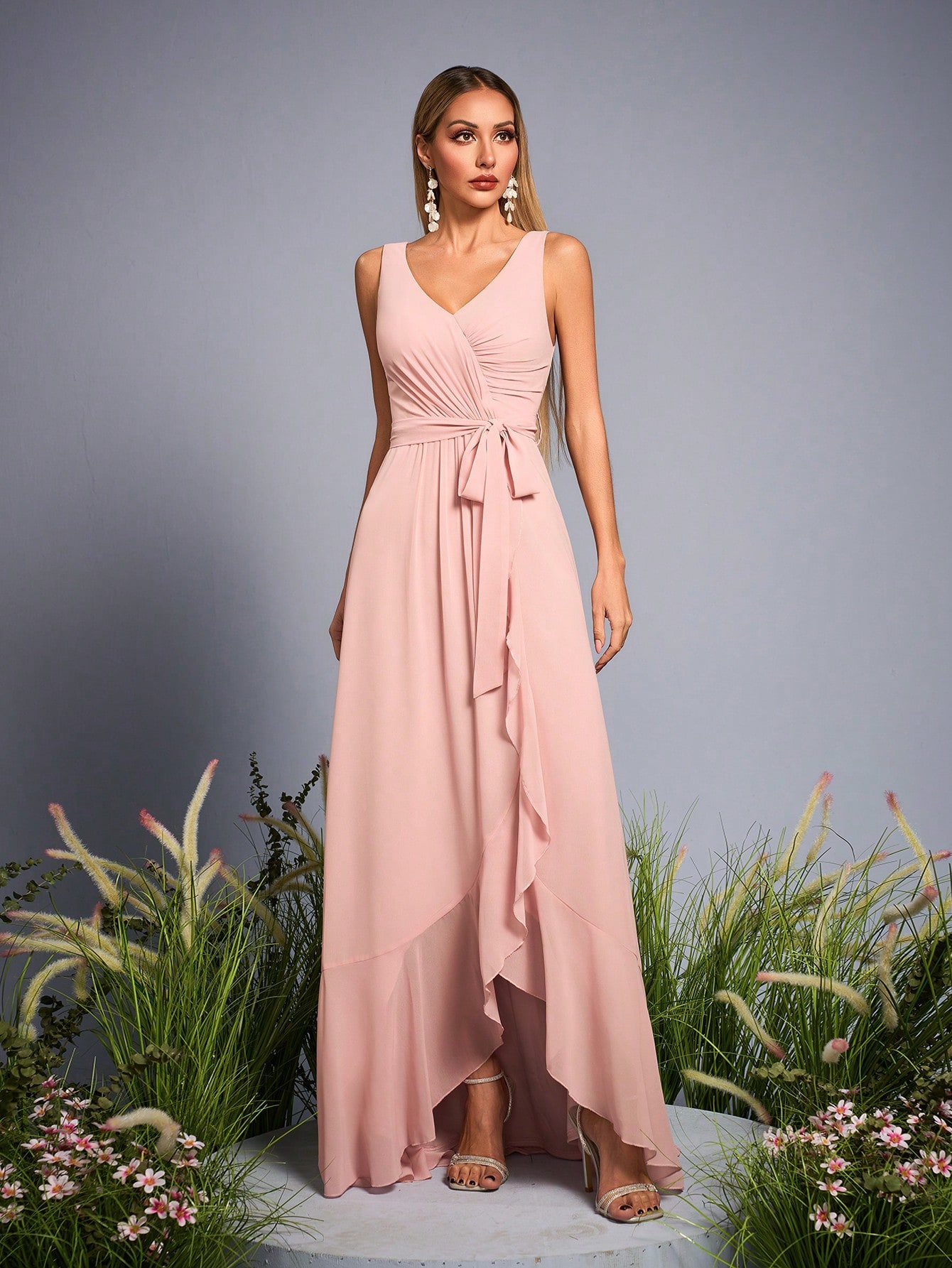 Leely Elegant V Neck Sleeveless High-Low Hem Evening Gown