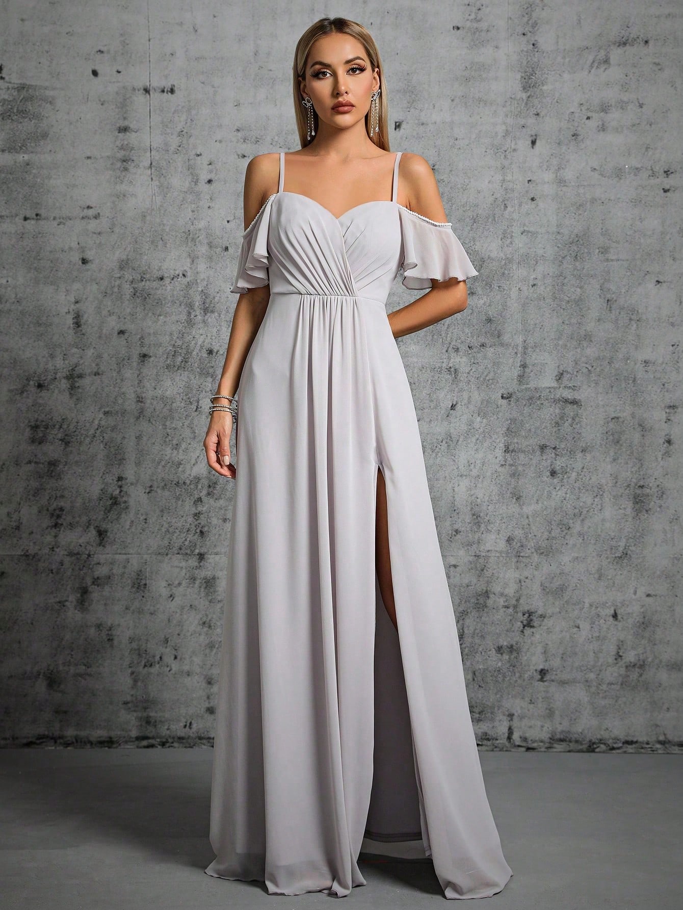 Leely Elegant Spaghetti Straps Cold Shoulder Evening Gown