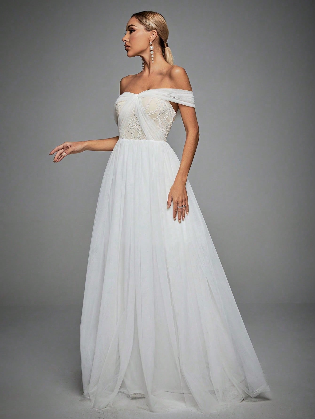 Leely Elegant Off The Shoulder Sleeveless A Line Evening Gown