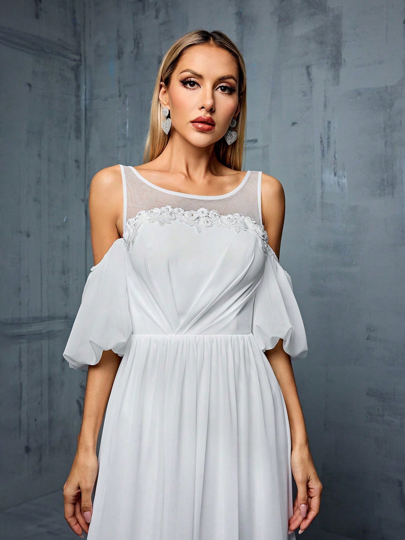 Leely Elegant Round Neck Cold Shoulder Evening Gown