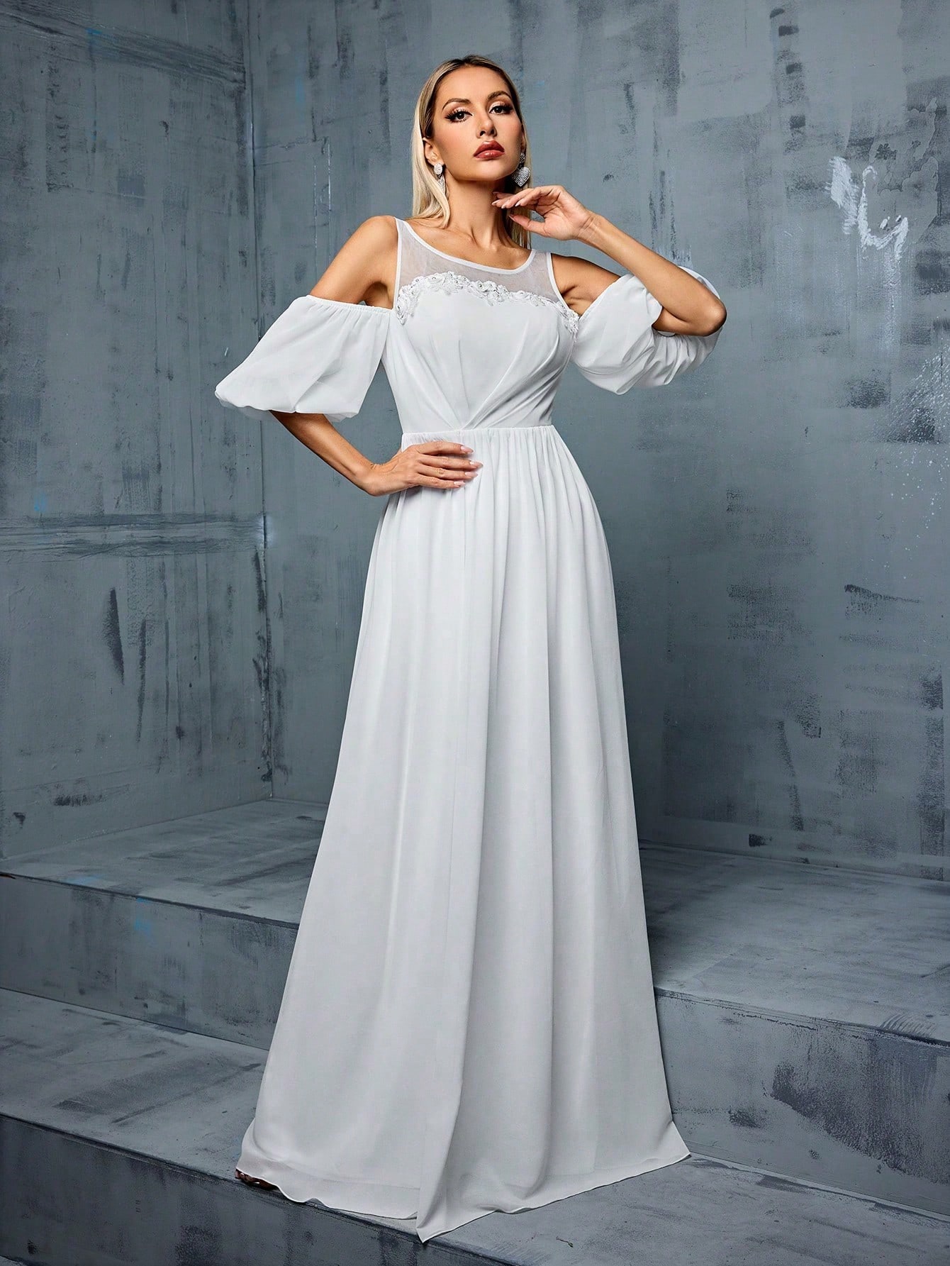 Leely Elegant Round Neck Cold Shoulder Evening Gown