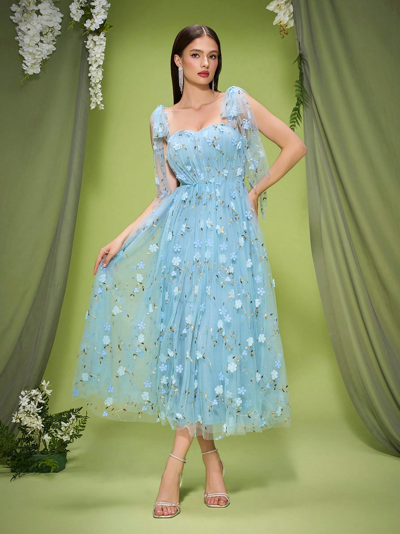 Leely Women's Elegant Sweetheart Sleeveless Prom Dress