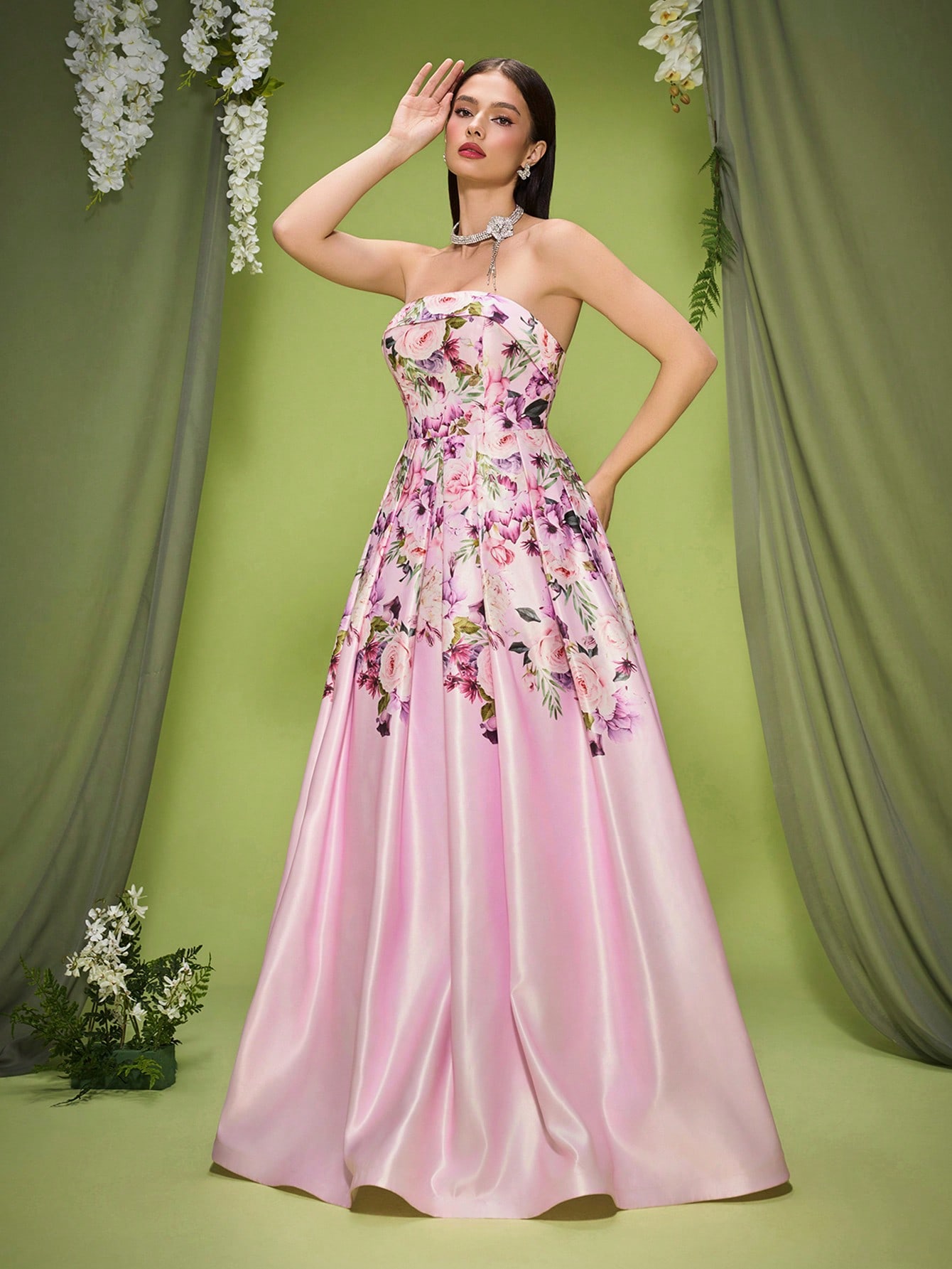 Leely Elegant Strapless Sleeveless Evening Gown