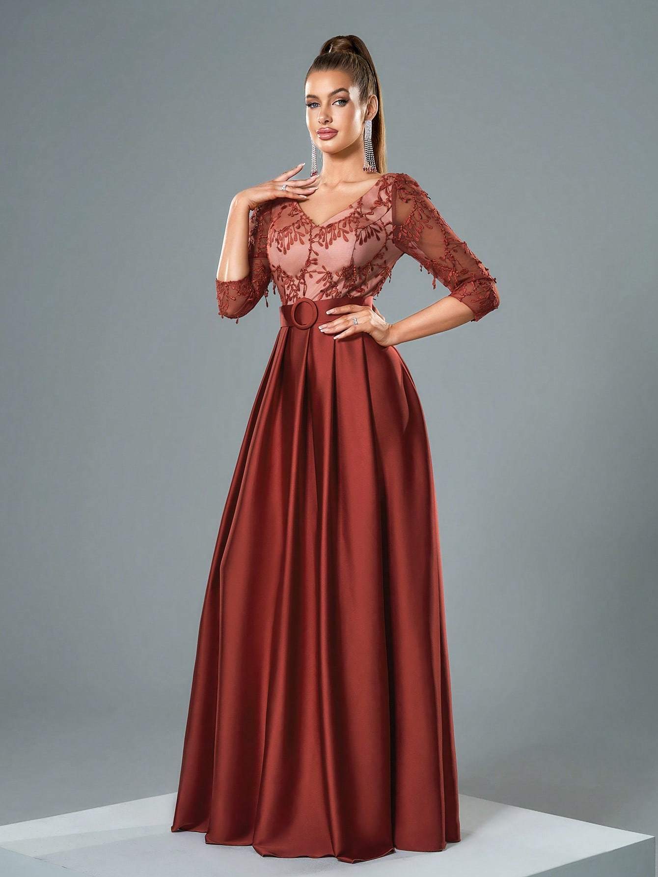 Leely Elegant V Neck Three Quarter Length Sleeve Evening Gown