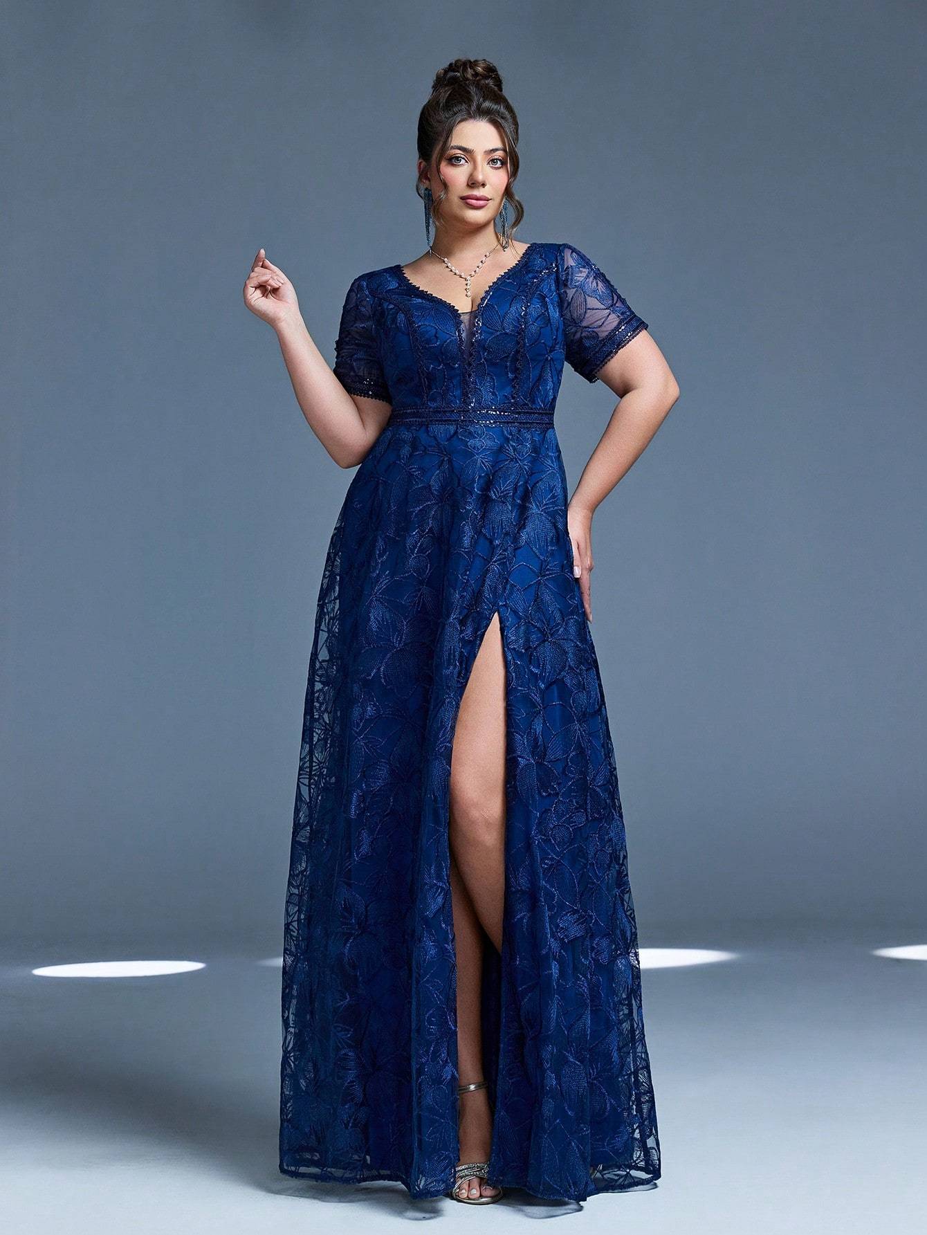 Leely Women's Elegant Sweetheart Cloak Sleeve Lace A-Line Dress