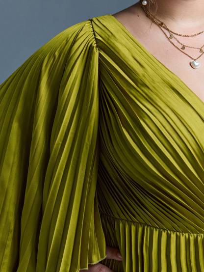 Leely Plus Women's Elegant Asymmetrical Neck Pleated Party Dress