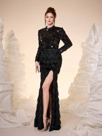 Leely Halter Long Sleeve Prom Dress