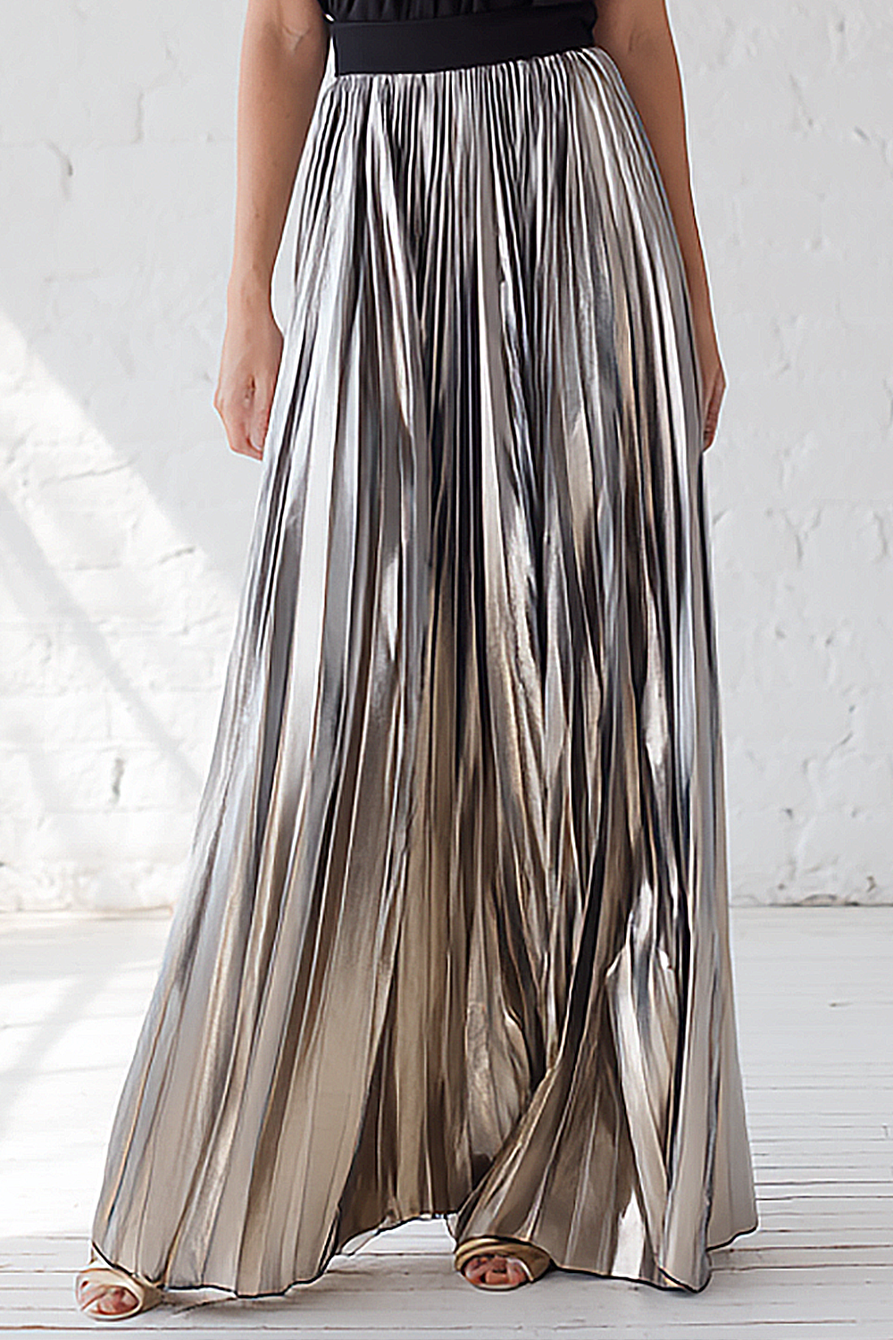 Modecrush Silver & Black Pleated Metallic Satin Halter Backless Long Homecoming Dress