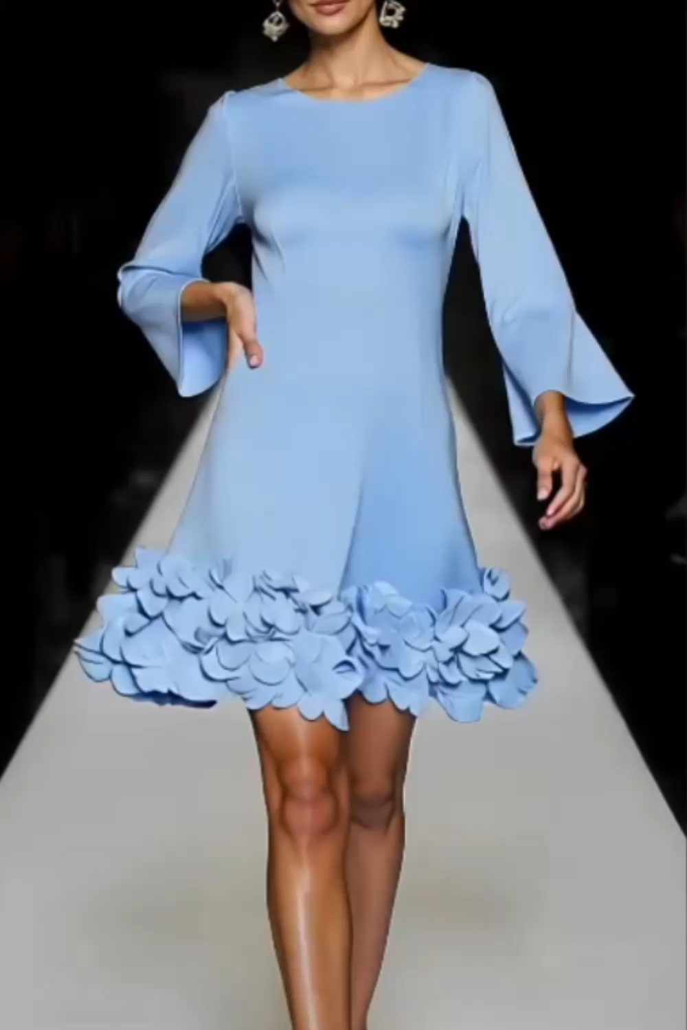 Modecrush Light Blue A-Line Crew Neck Short Formal Dress with Appliques