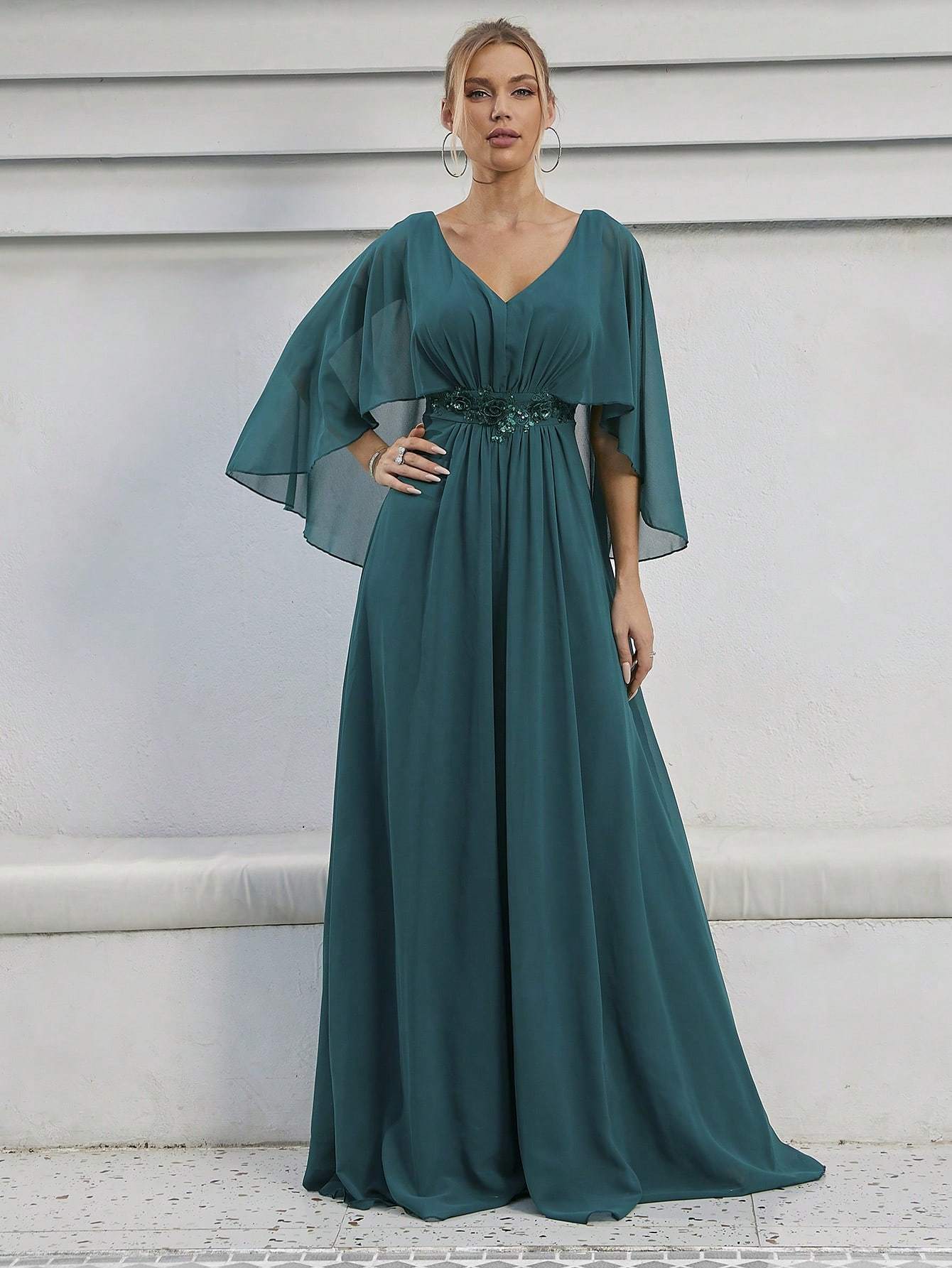 Leely Women's Elegant Sweetheart Cloak Sleeve Lace A-Line Dress