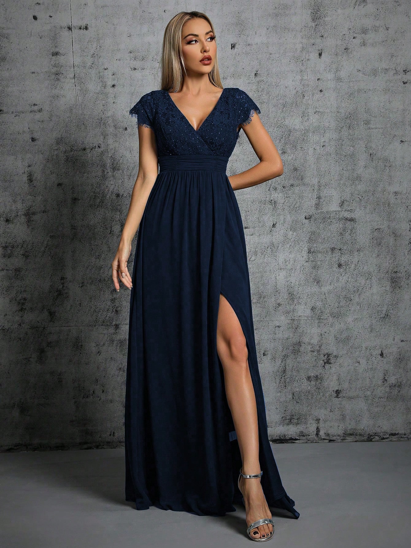 Leely Women's Elegant Sweetheart Cloak Sleeve Lace A-Line Dress