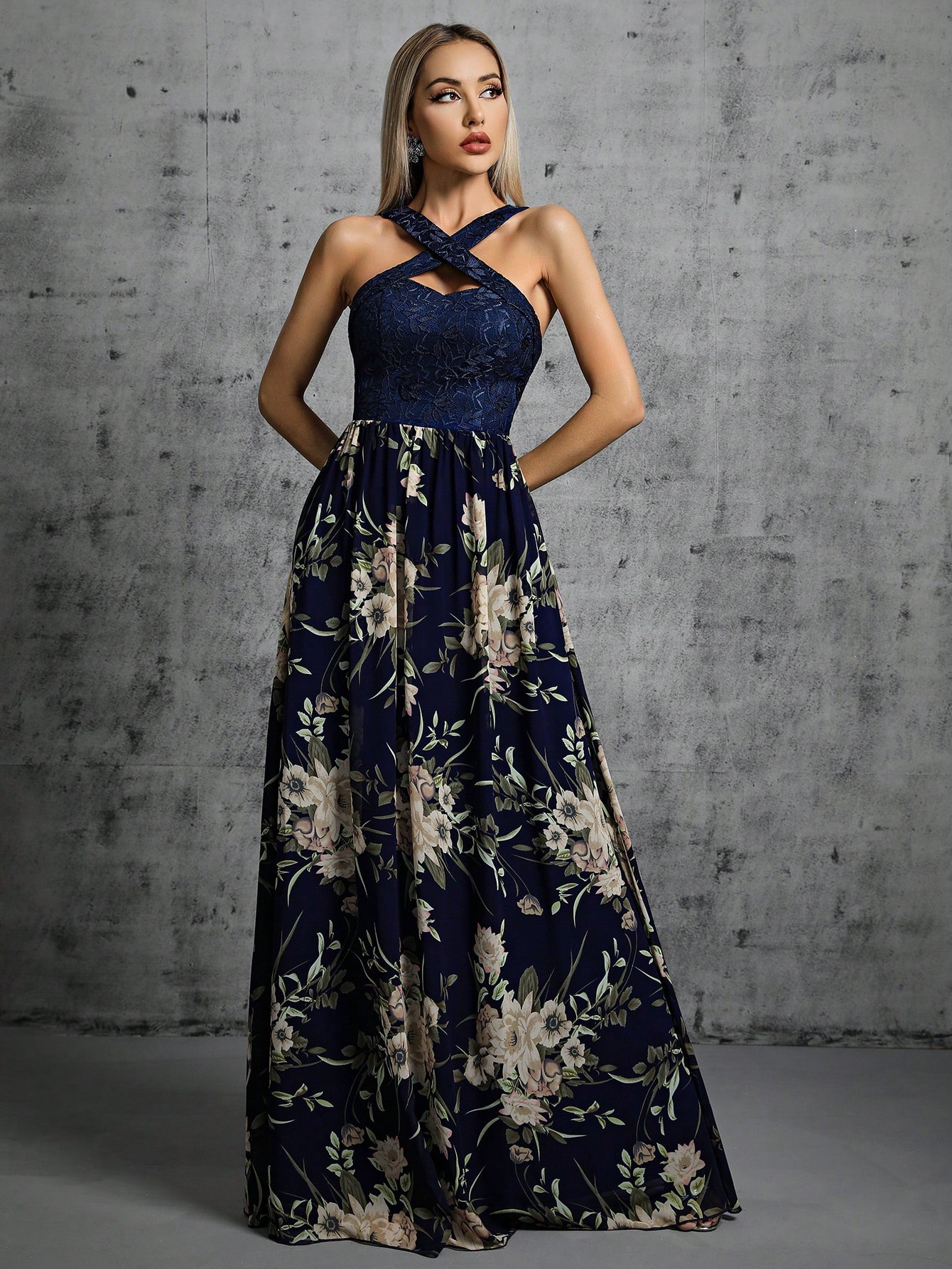 Leely Elegant Halter Sleeveless A-line Party Dress