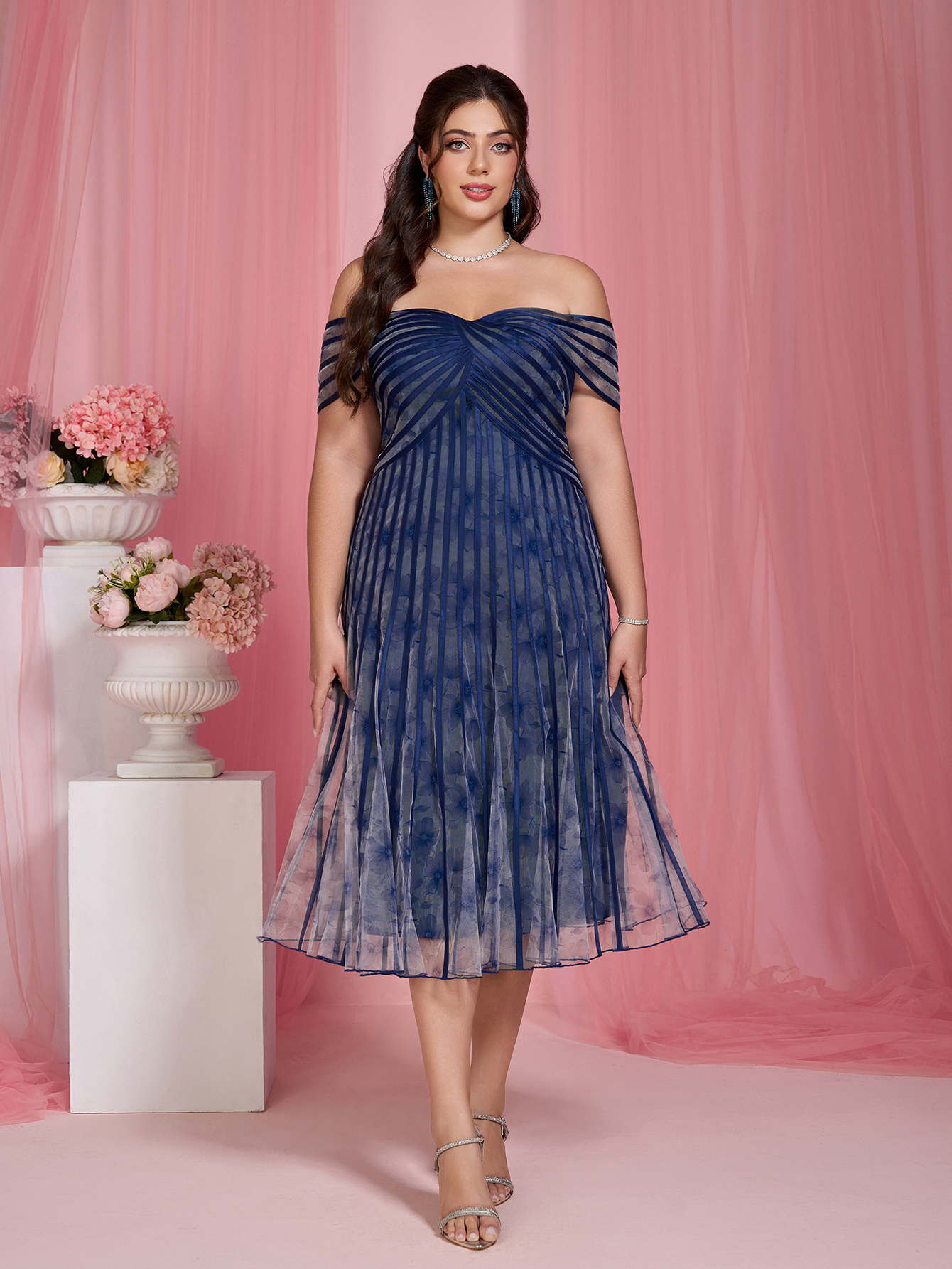 Leely Women's Elegant Sweetheart Cloak Sleeve Lace A-Line Dress