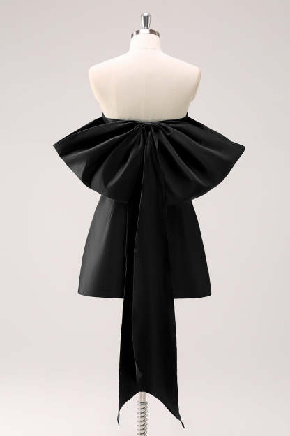 A-Line Dark Green Strapless Short Homecoming Dress with Bow