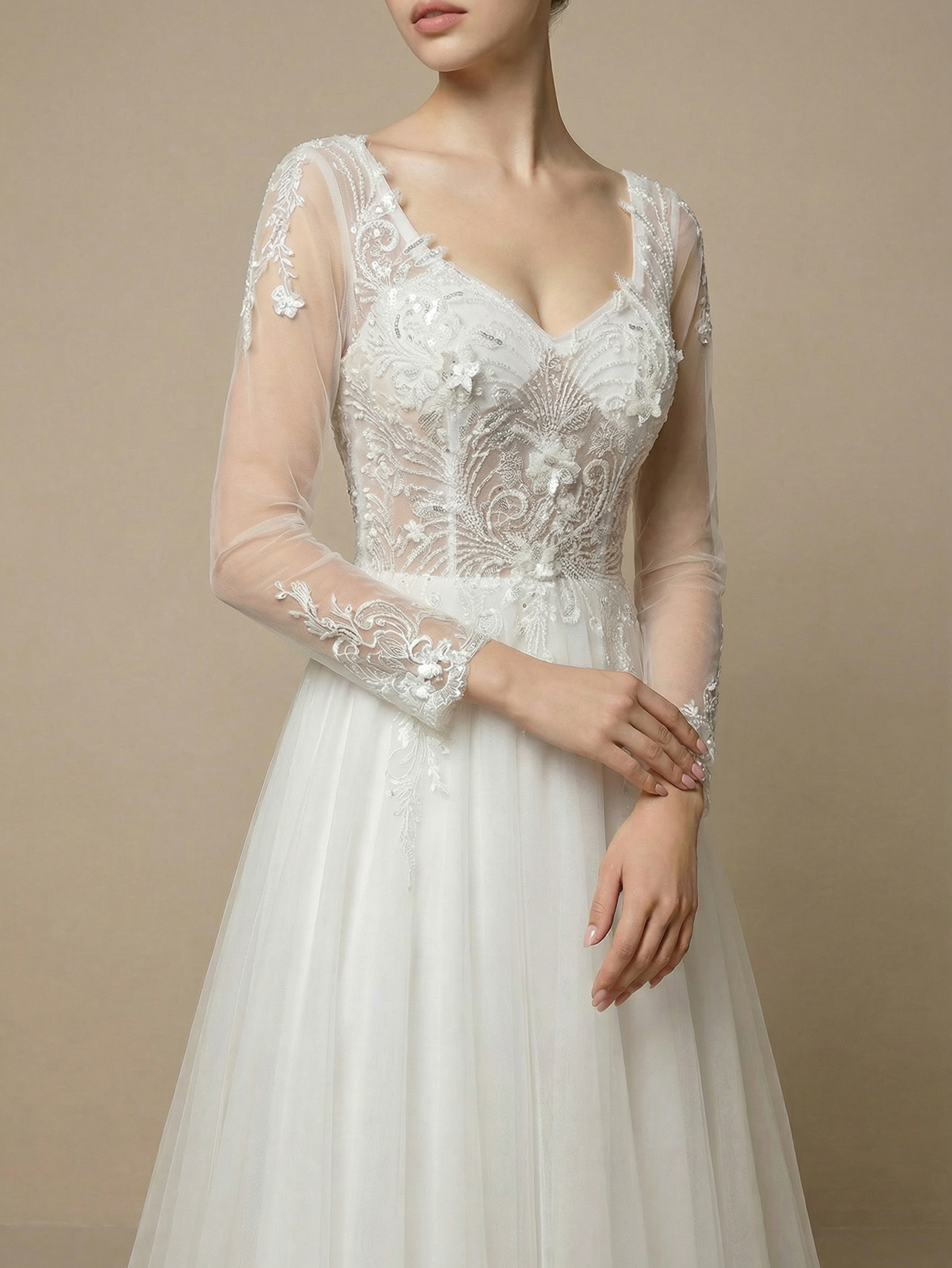 Leely Elegant V Neck Long Sleeve A Line Beaded Embroidery Tulle Wedding Dresses