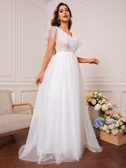 Leely Elegant V Neck Sleeveless A-line Wedding Dress